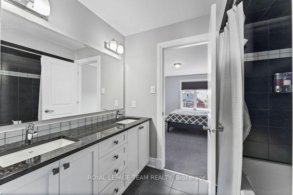 Photo 33 of 96 Palfrey Way, Ottawa, Kanata - Emerald Meadows/Trailwest — HOMEH