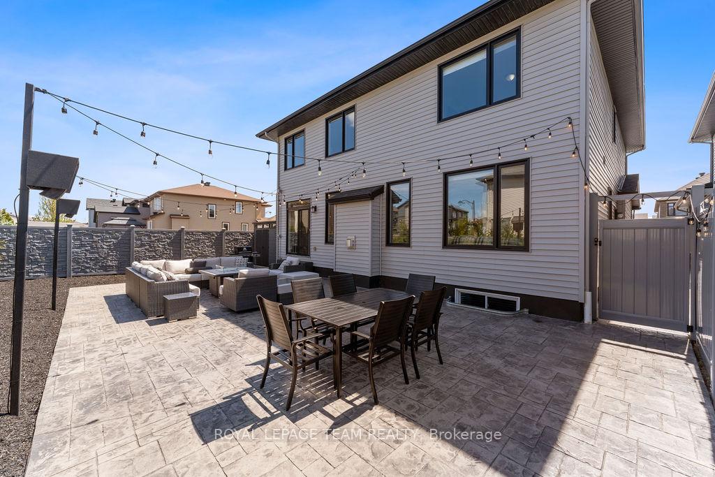 Photo 37 of 96 Palfrey Way, Ottawa, Kanata - Emerald Meadows/Trailwest — HOMEH