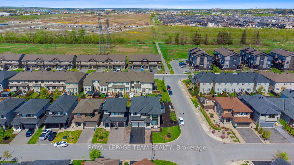 Photo 43 of 96 Palfrey Way, Ottawa, Kanata - Emerald Meadows/Trailwest — HOMEH