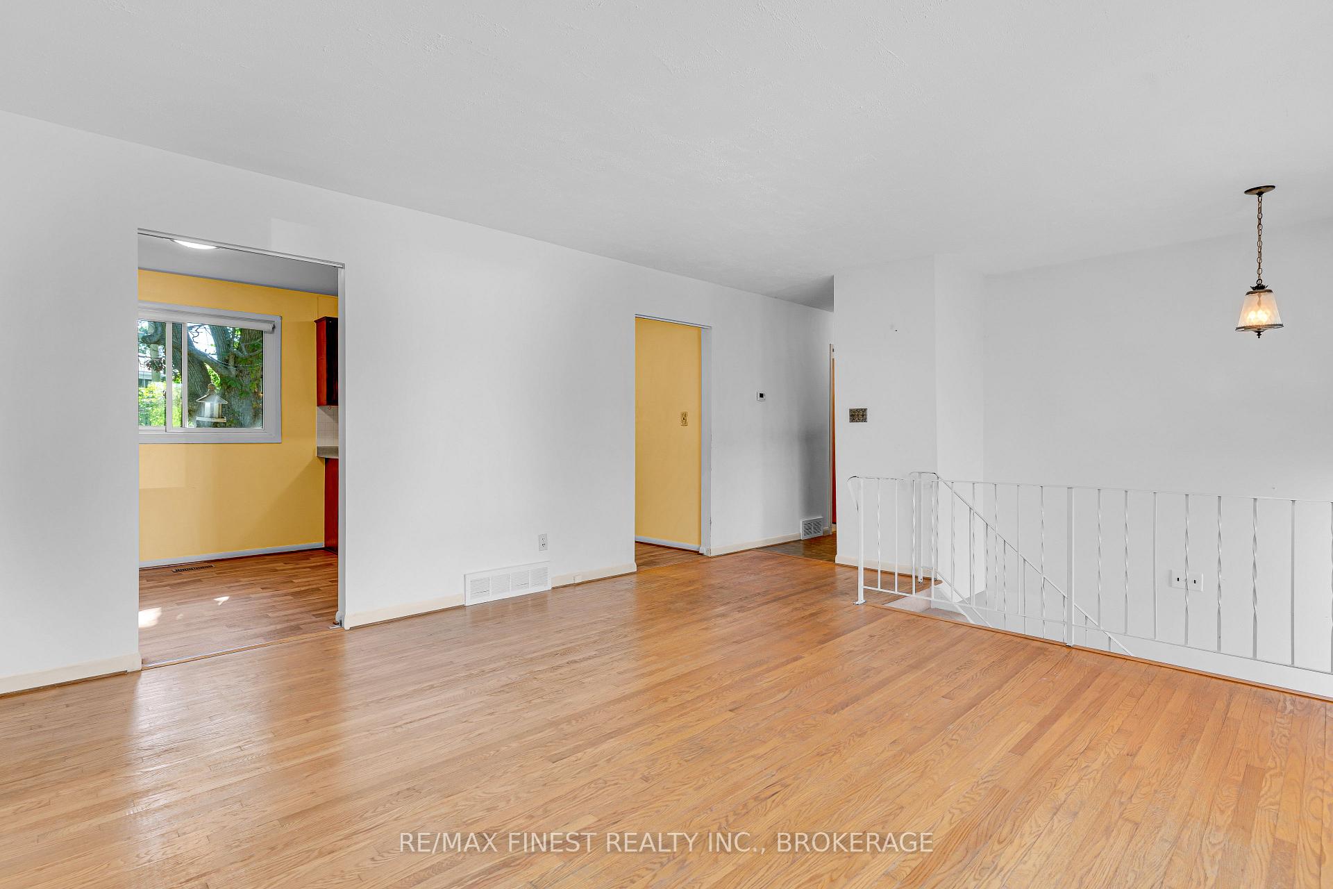Photo 7 of 704 Aylmer Crescent, Kingston, South of Taylor-Kidd Blvd — HOMEH