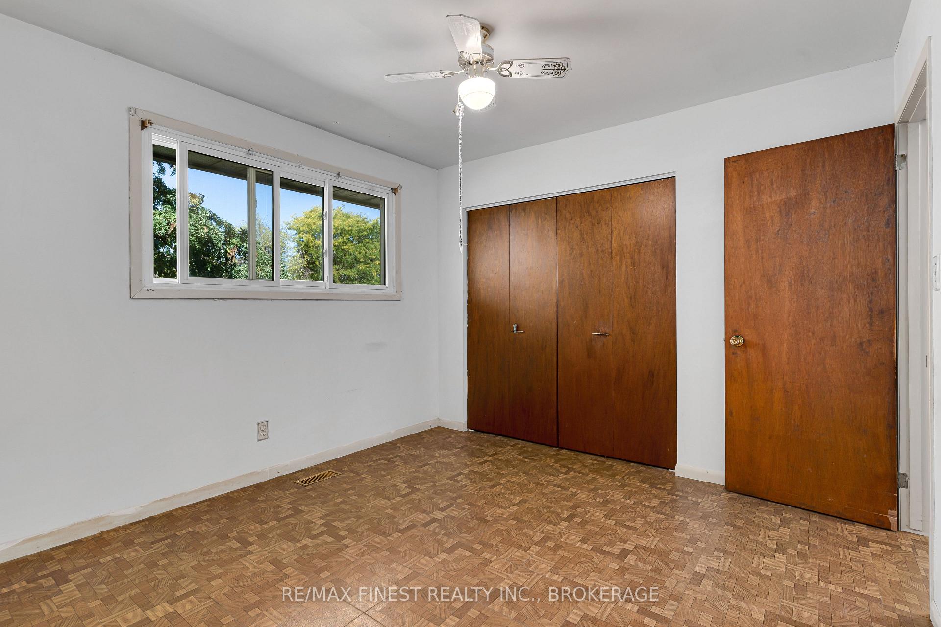 Photo 16 of 704 Aylmer Crescent, Kingston, South of Taylor-Kidd Blvd — HOMEH