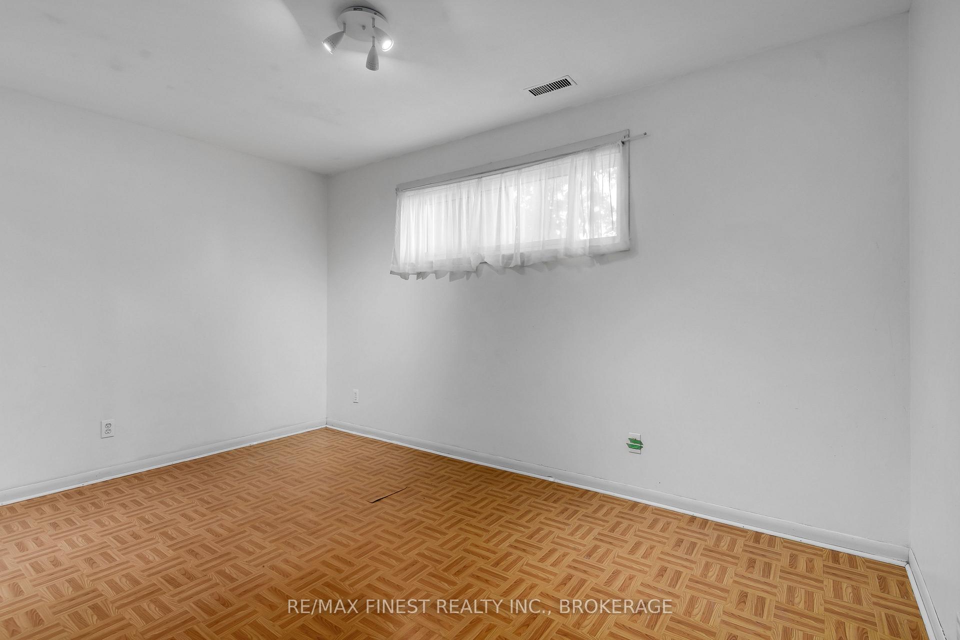 Photo 21 of 704 Aylmer Crescent, Kingston, South of Taylor-Kidd Blvd — HOMEH