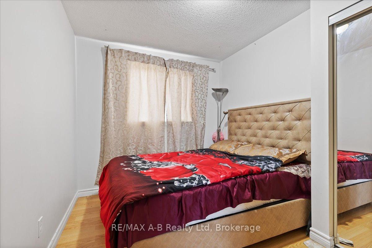 Photo 19 of 73 Southwood Drive, Kitchener — HOMEH