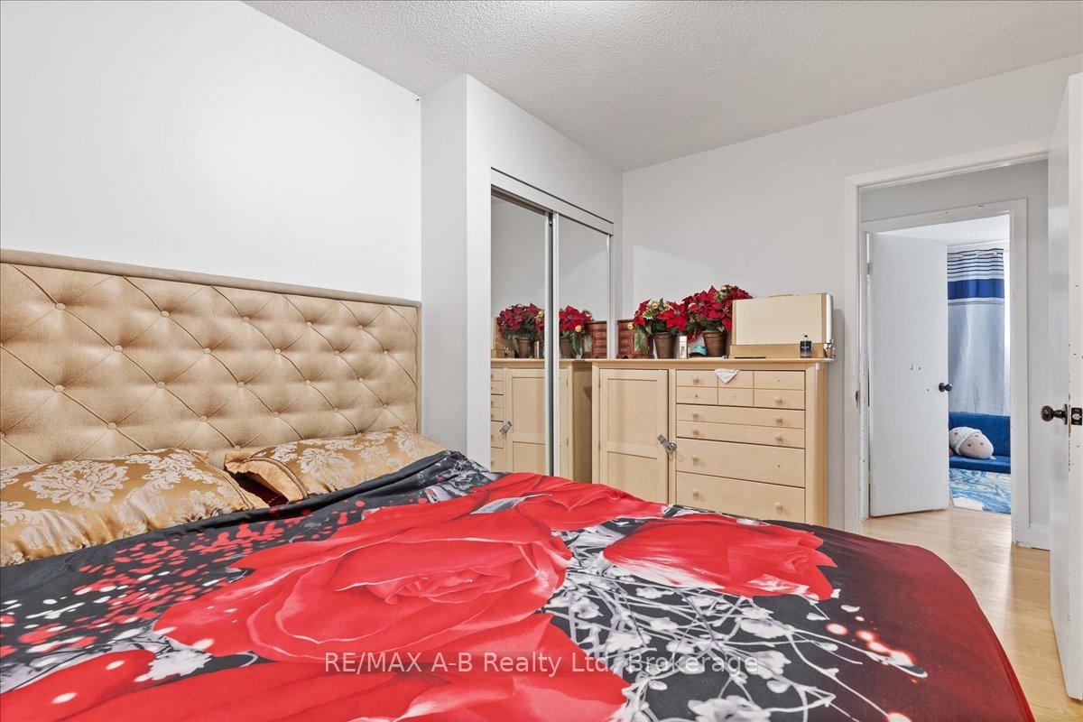 Photo 20 of 73 Southwood Drive, Kitchener — HOMEH