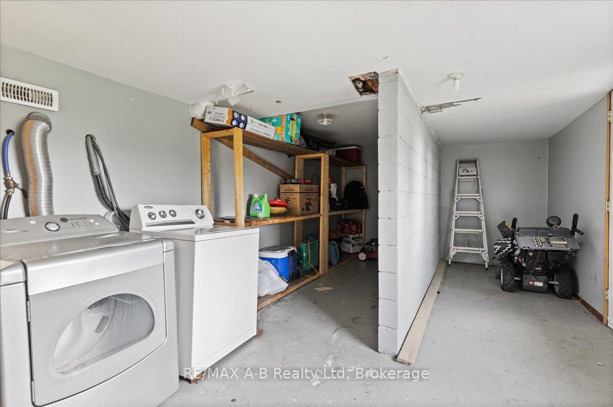 Photo 29 of 73 Southwood Drive, Kitchener — HOMEH