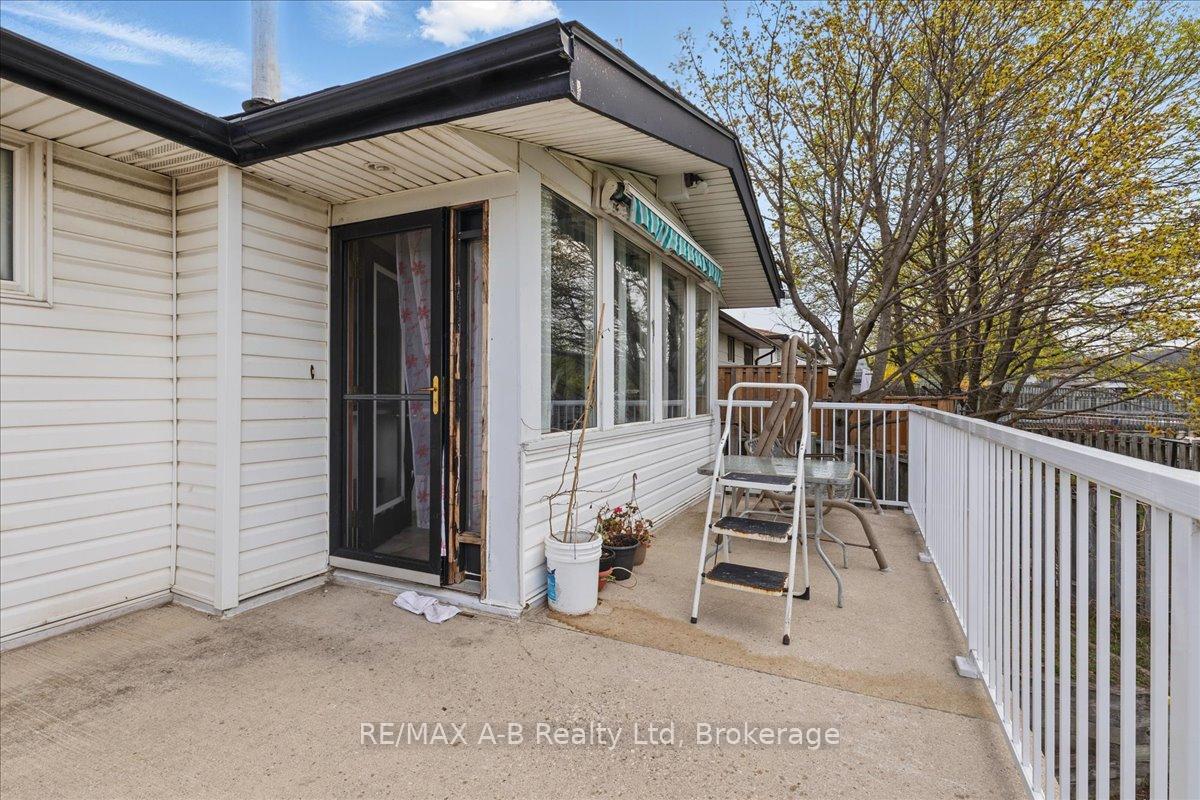 Photo 31 of 73 Southwood Drive, Kitchener — HOMEH