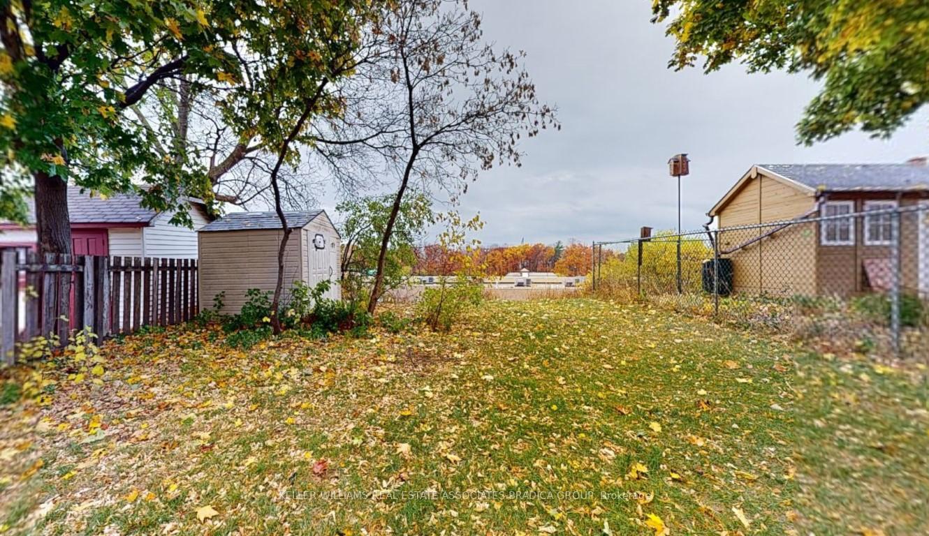 Photo 12 of 50 The Country Way, Kitchener — HOMEH