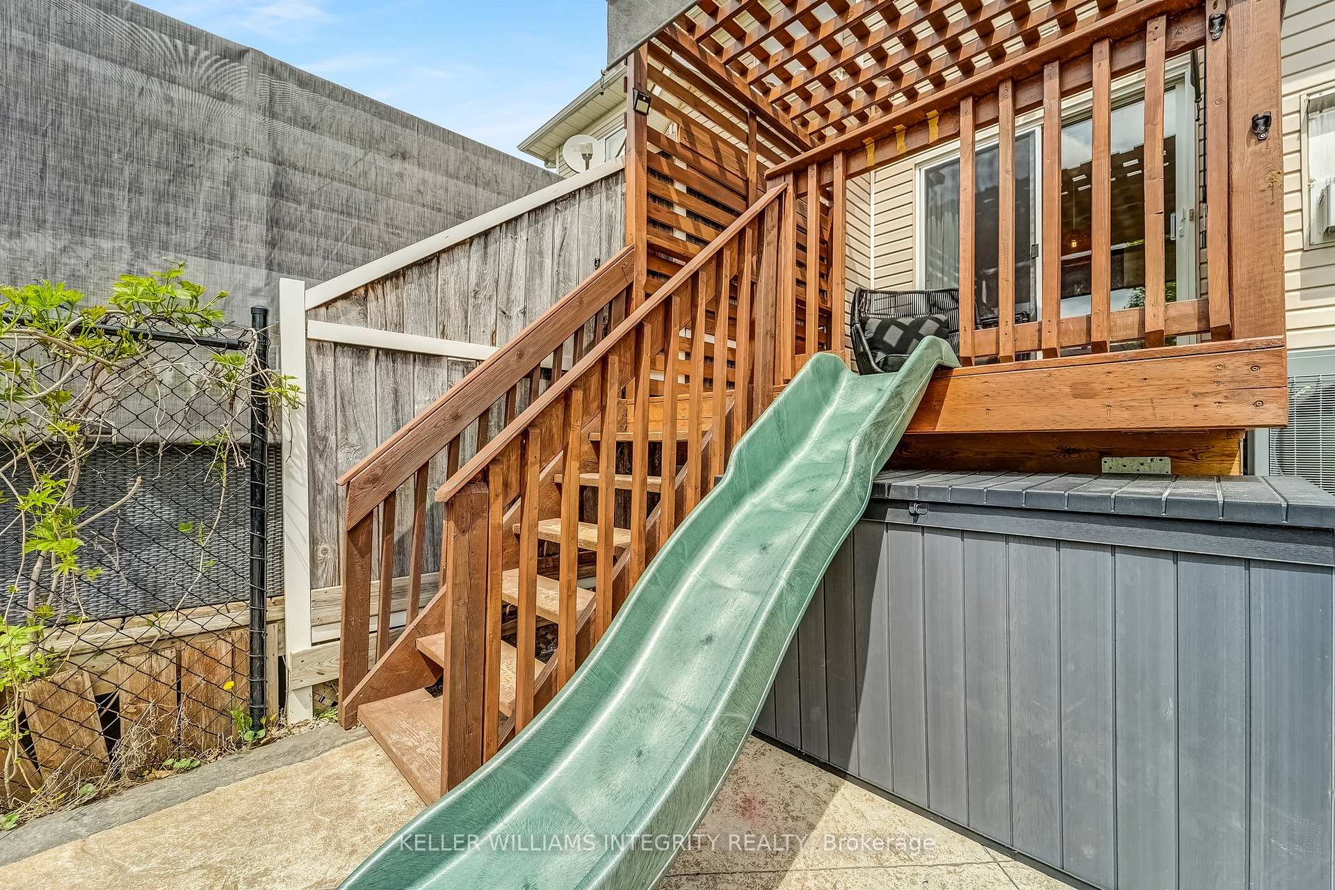 Photo 30 of 496 Meadowbreeze Drive, Ottawa, Kanata - Emerald Meadows/Trailwest — HOMEH