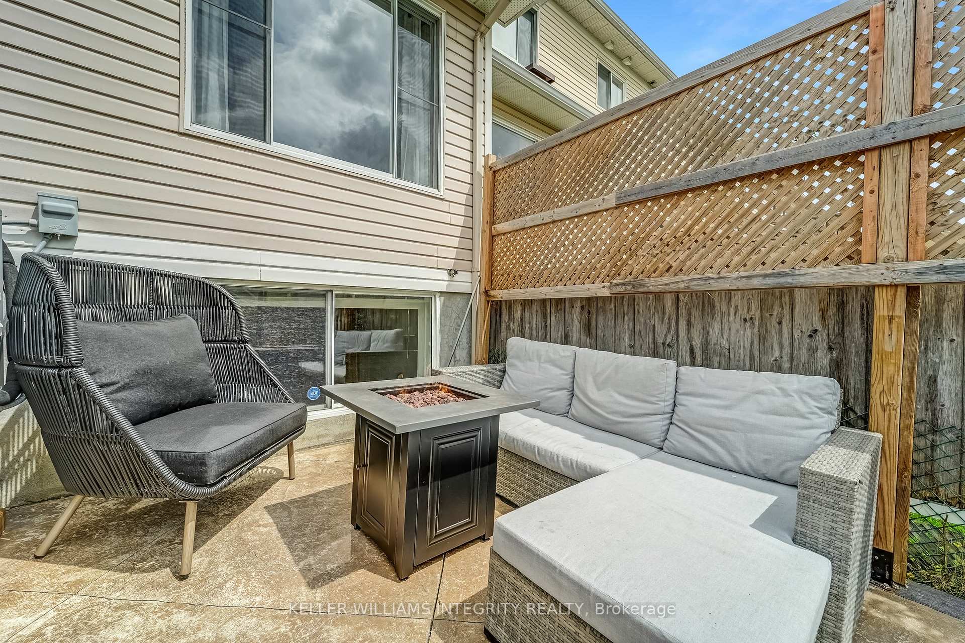 Photo 32 of 496 Meadowbreeze Drive, Ottawa, Kanata - Emerald Meadows/Trailwest — HOMEH