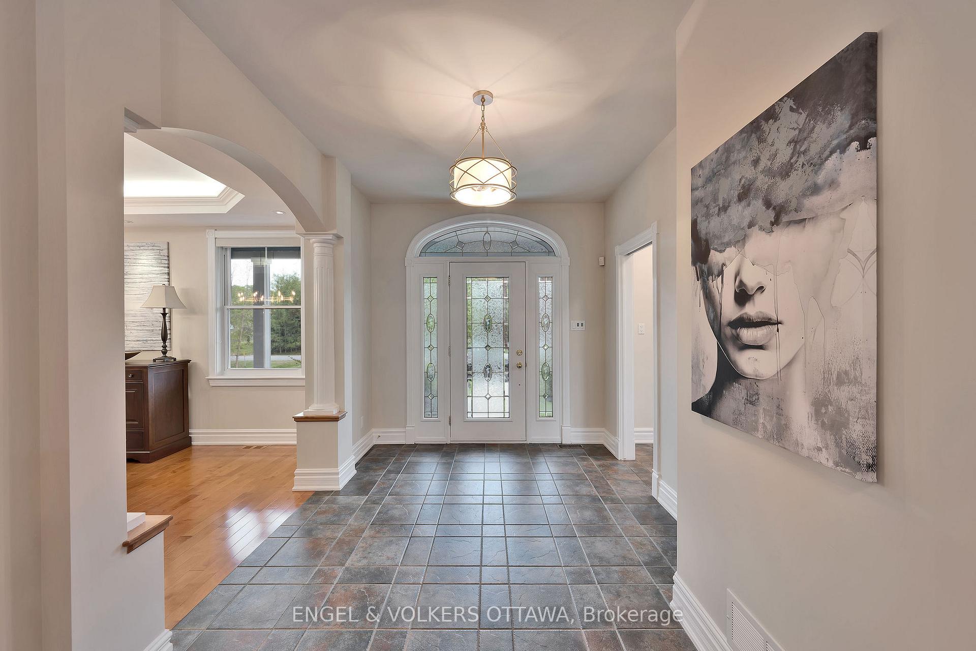 Photo 4 of 1422 Houston Crescent, Ottawa, Kanata - Rural Kanata (Central) — HOMEH