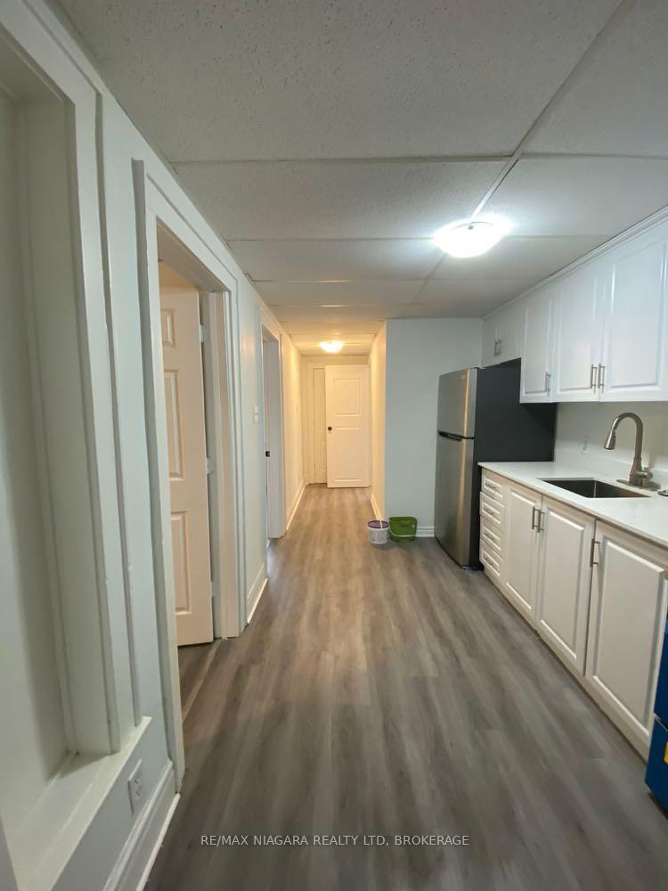 Photo 5 of Unit 1, 1387 Barton Street E, Hamilton, Homeside — HOMEH