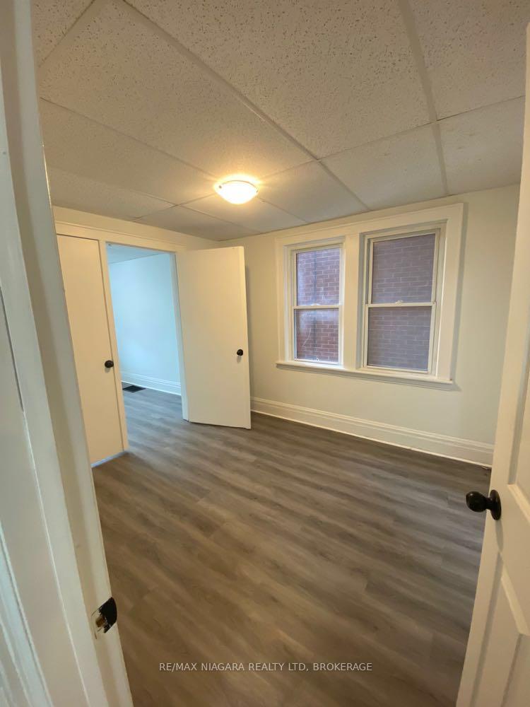 Photo 13 of Unit 1, 1387 Barton Street E, Hamilton, Homeside — HOMEH
