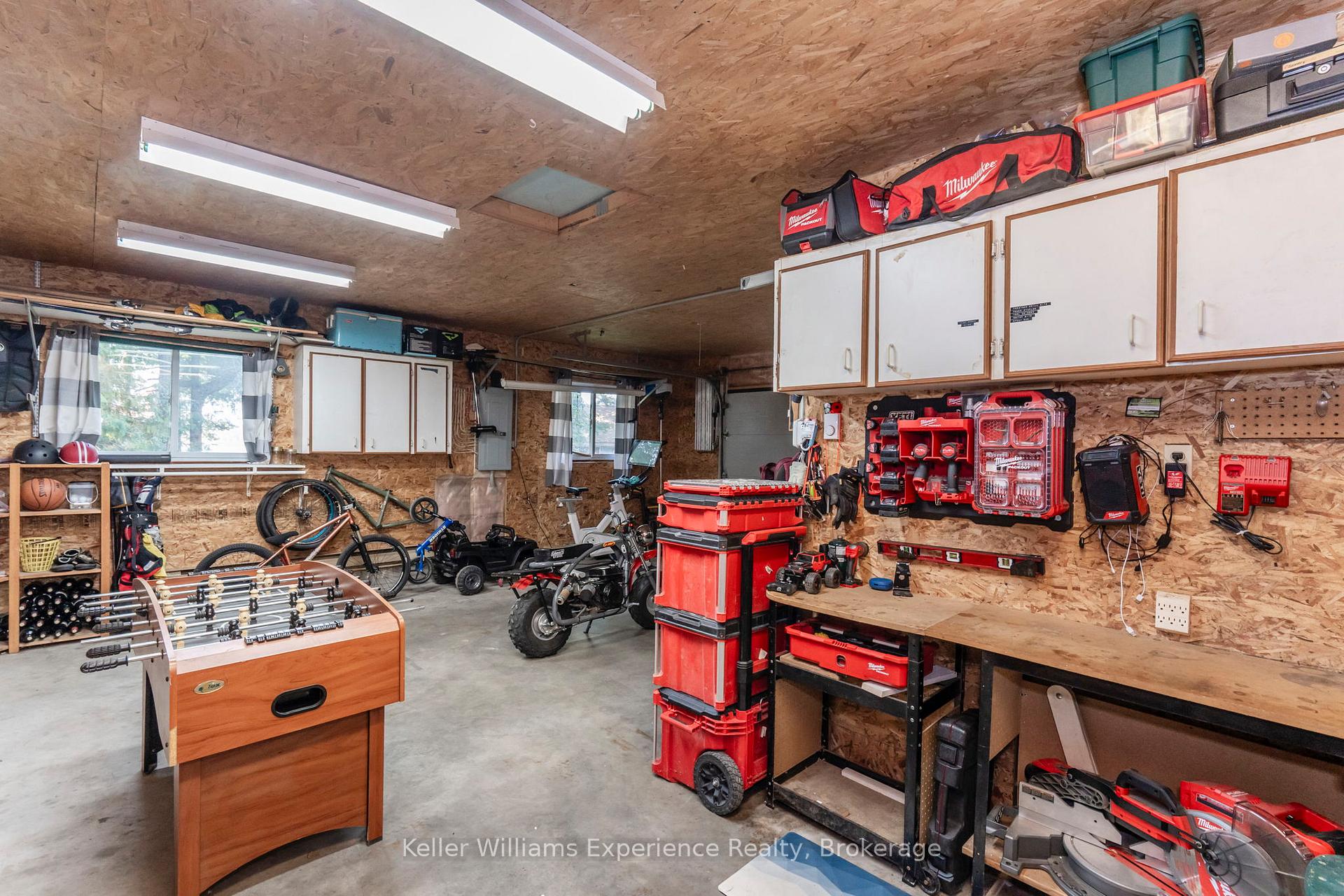 Photo 35 of 727 McMurtry Road, Midland — HOMEH