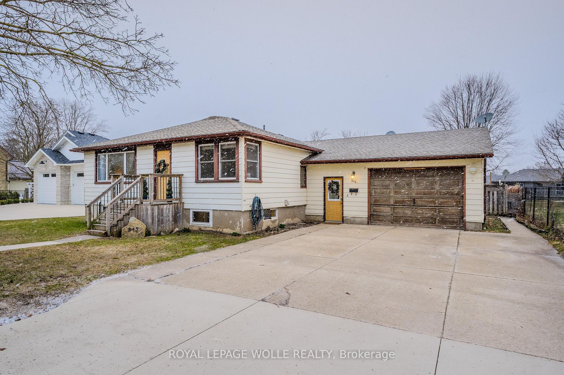 Photo 1 of 645 King Street, Minto — HOMEH
