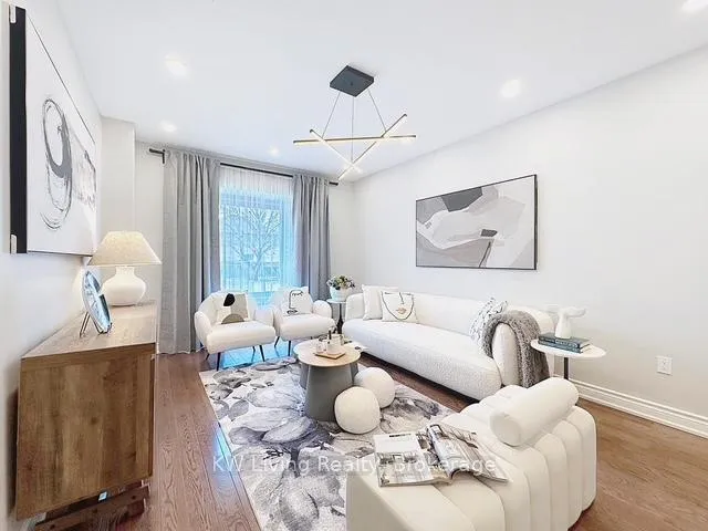Photo 5 of 38 Coledale Road, Markham, Unionville — HOMEH
