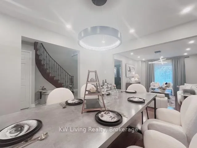 Photo 12 of 38 Coledale Road, Markham, Unionville — HOMEH