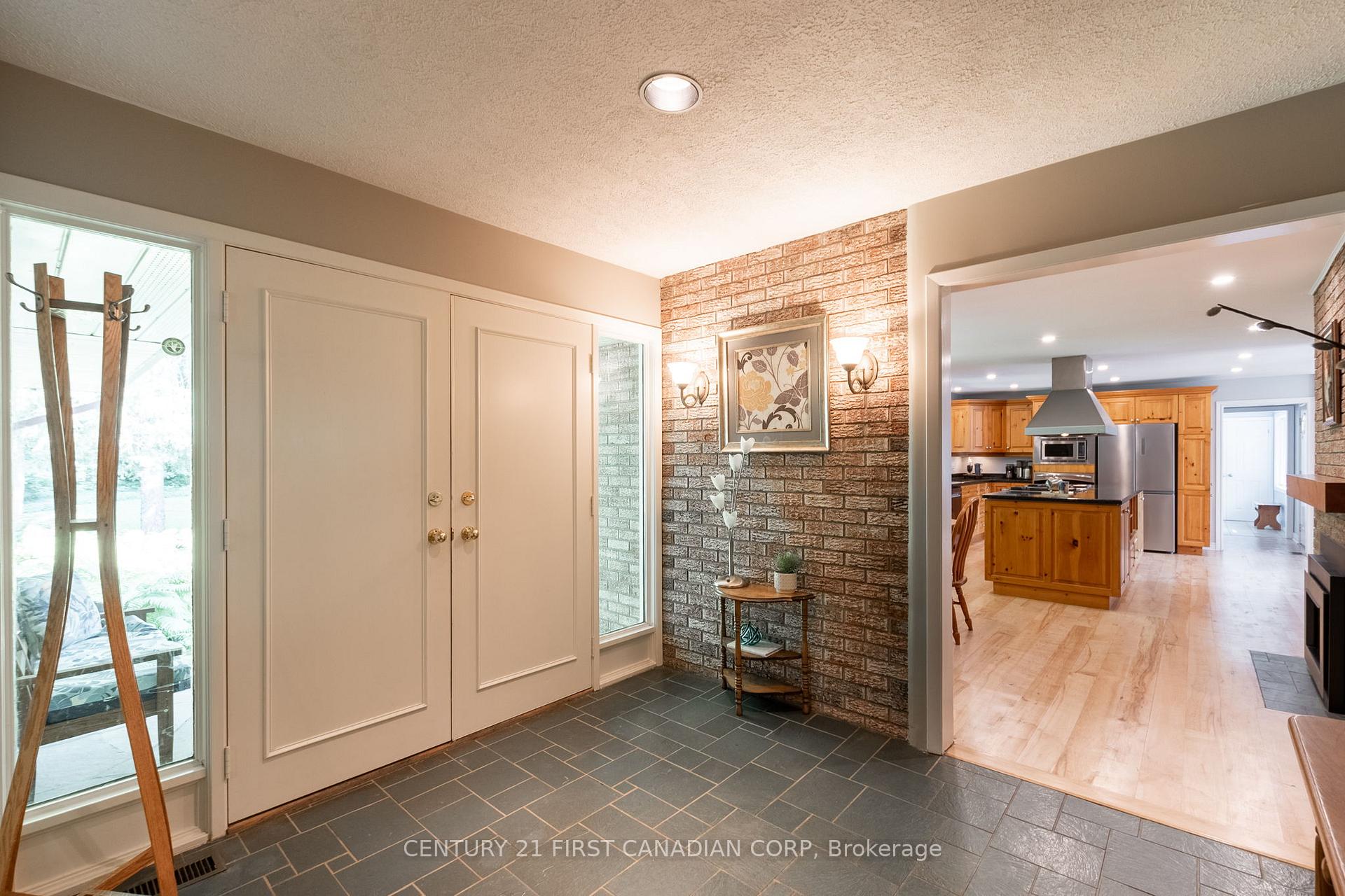 Photo 4 of 55 Blackburn Crescent, Middlesex Centre, Kilworth — HOMEH
