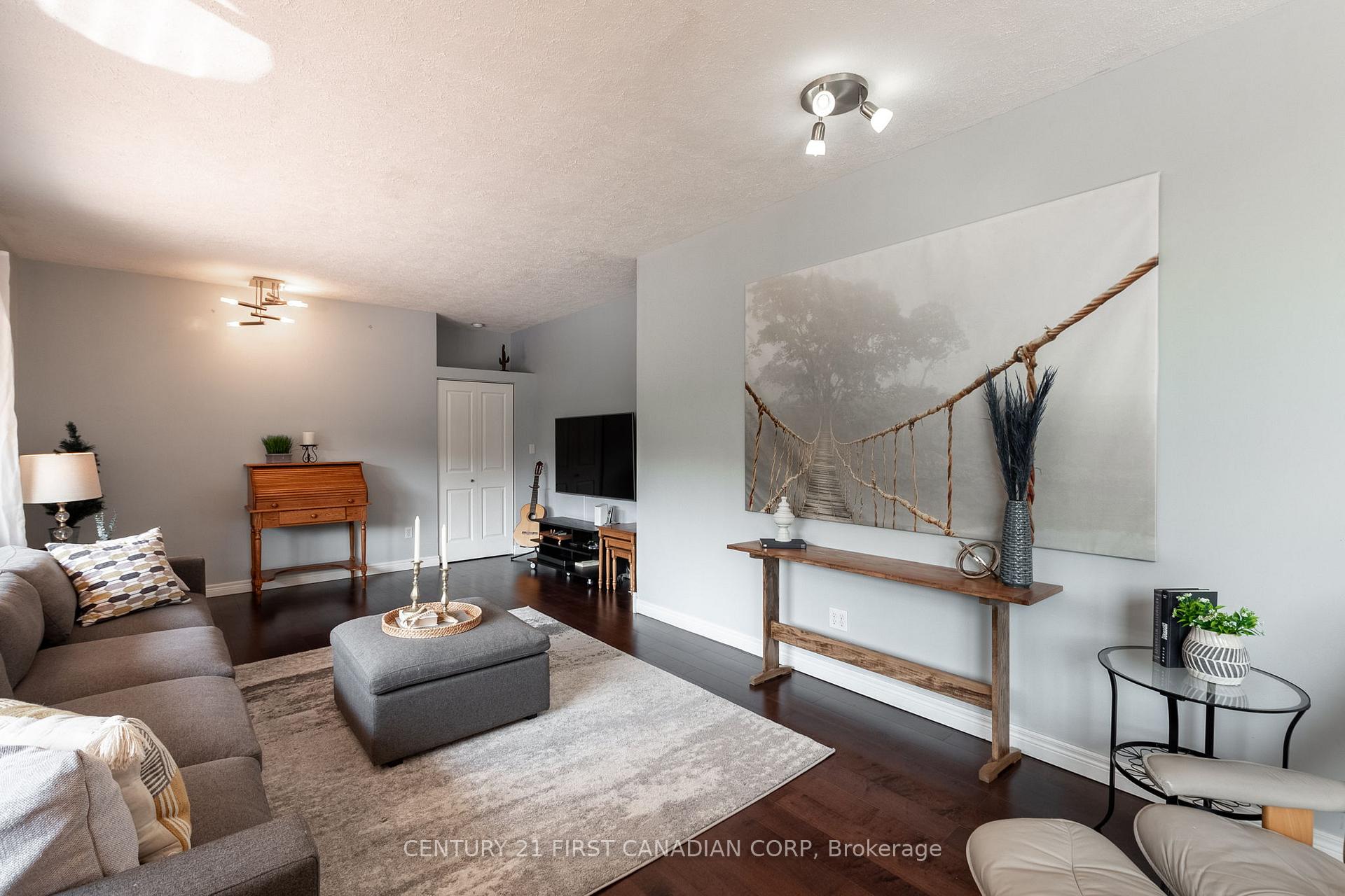 Photo 13 of 55 Blackburn Crescent, Middlesex Centre, Kilworth — HOMEH