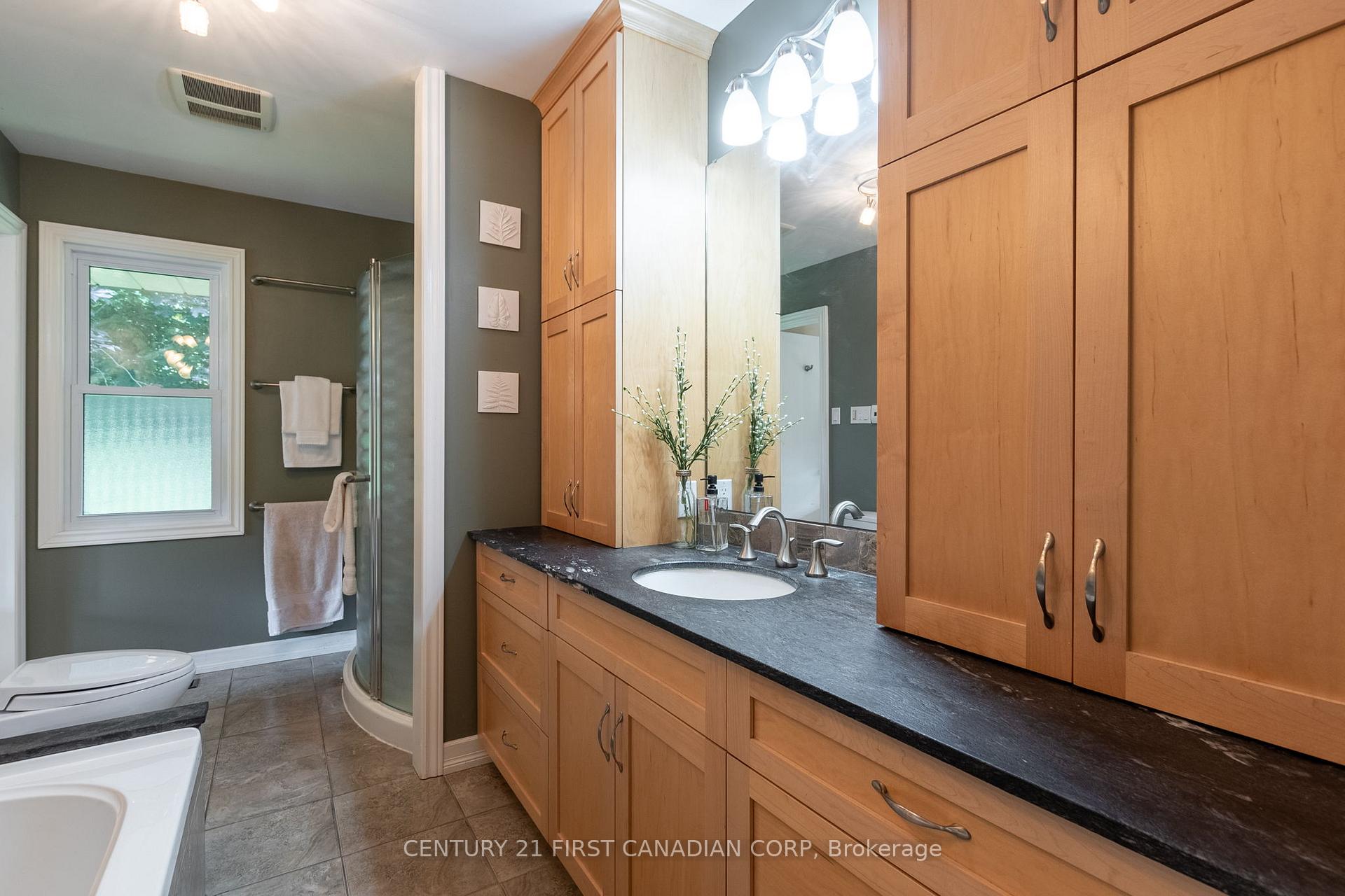Photo 22 of 55 Blackburn Crescent, Middlesex Centre, Kilworth — HOMEH