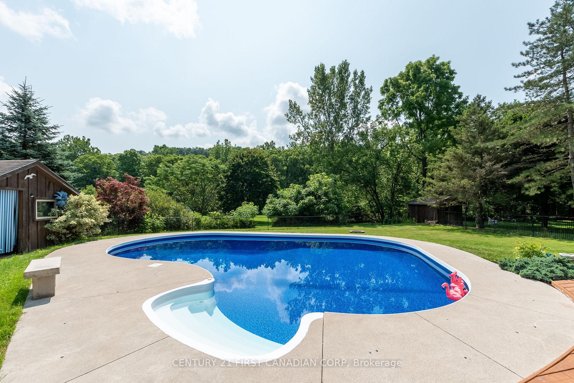 Photo 33 of 55 Blackburn Crescent, Middlesex Centre, Kilworth — HOMEH