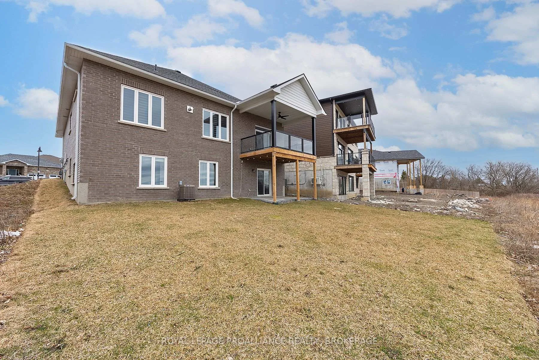 Photo 4 of 1245 Carfa Crescent, Kingston, City Northwest — HOMEH