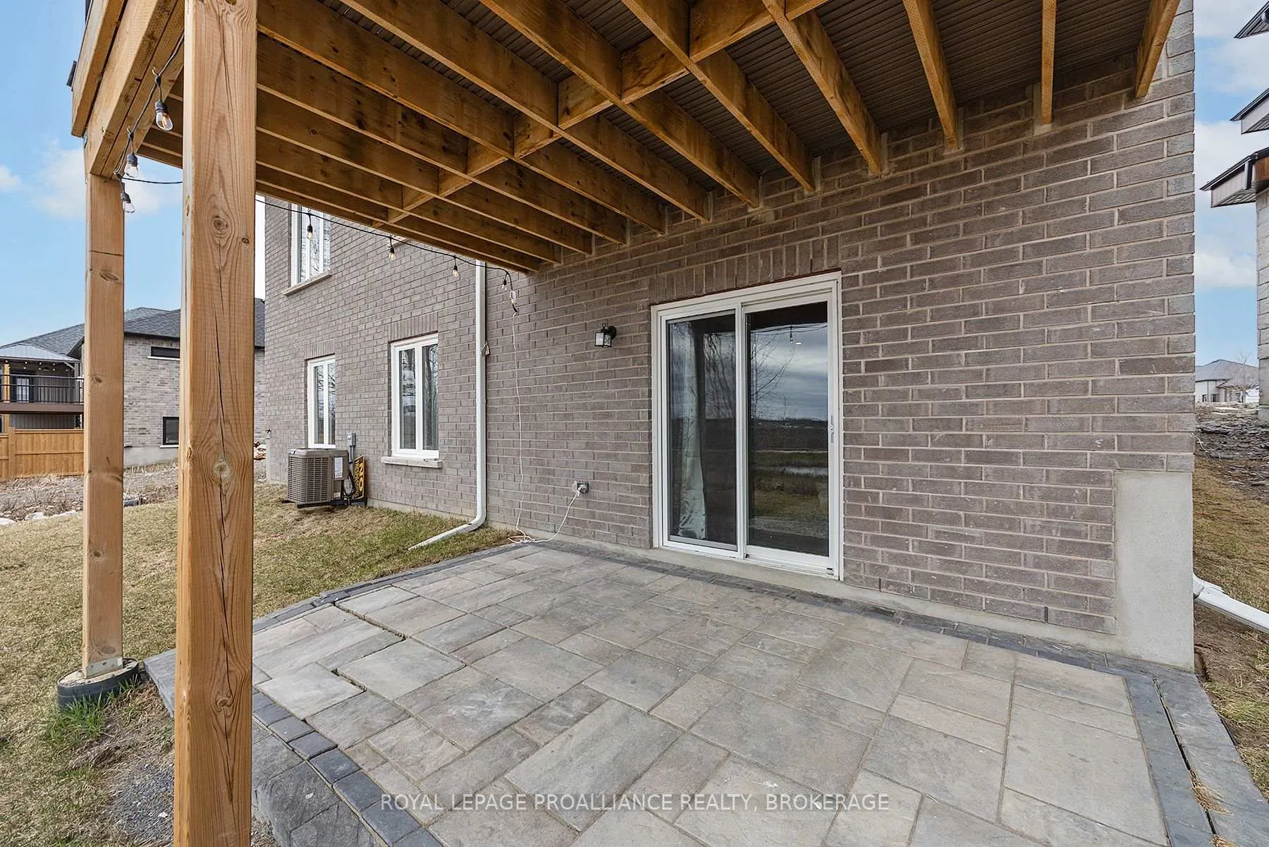 Photo 6 of 1245 Carfa Crescent, Kingston, City Northwest — HOMEH