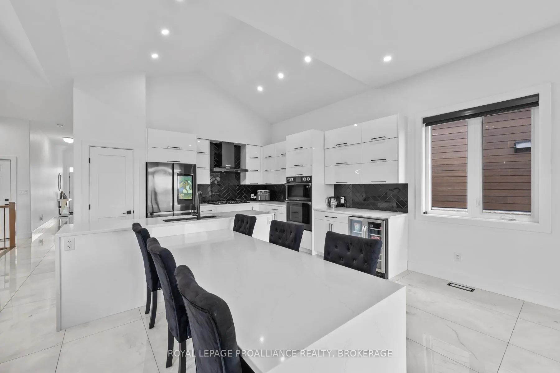 Photo 20 of 1245 Carfa Crescent, Kingston, City Northwest — HOMEH
