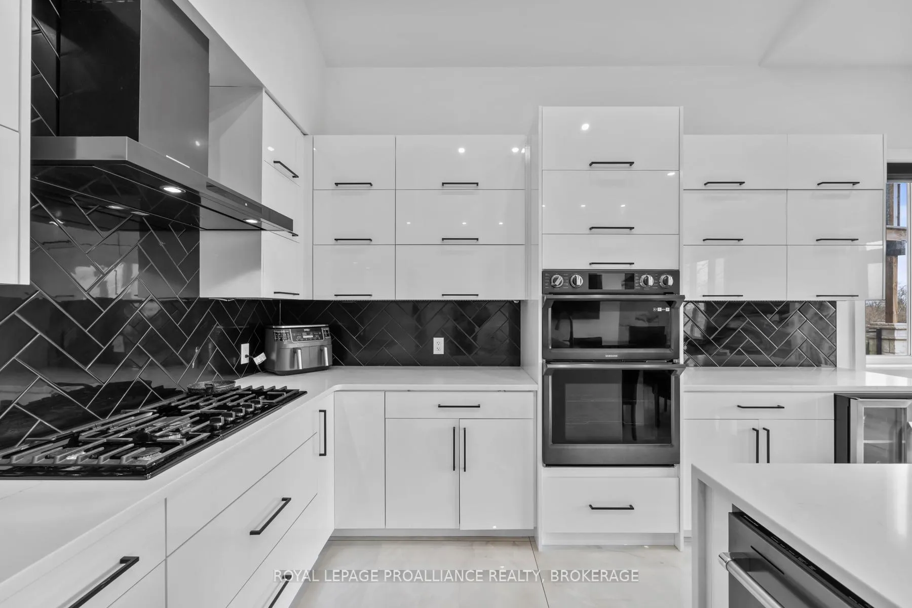 Photo 23 of 1245 Carfa Crescent, Kingston, City Northwest — HOMEH