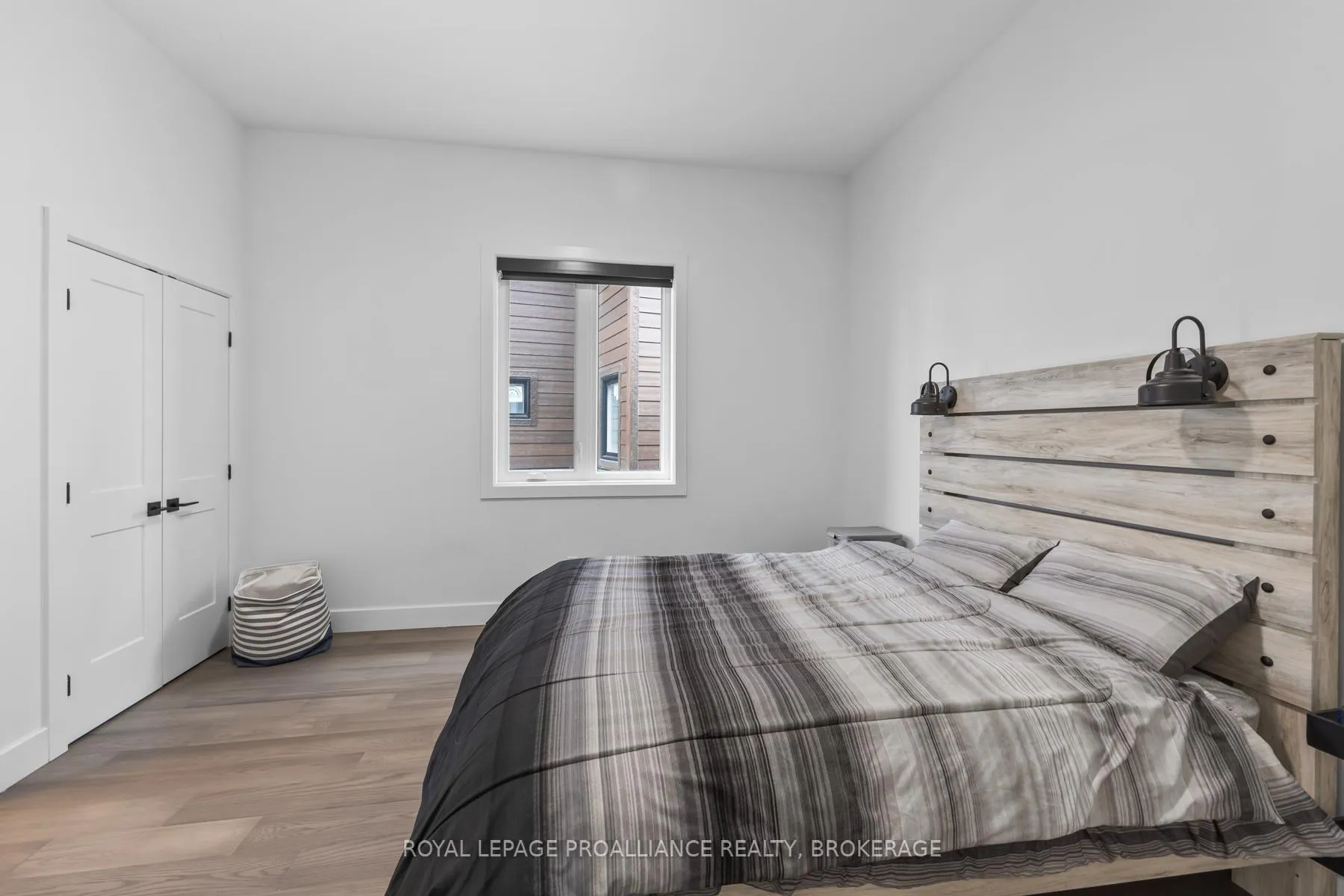 Photo 34 of 1245 Carfa Crescent, Kingston, City Northwest — HOMEH
