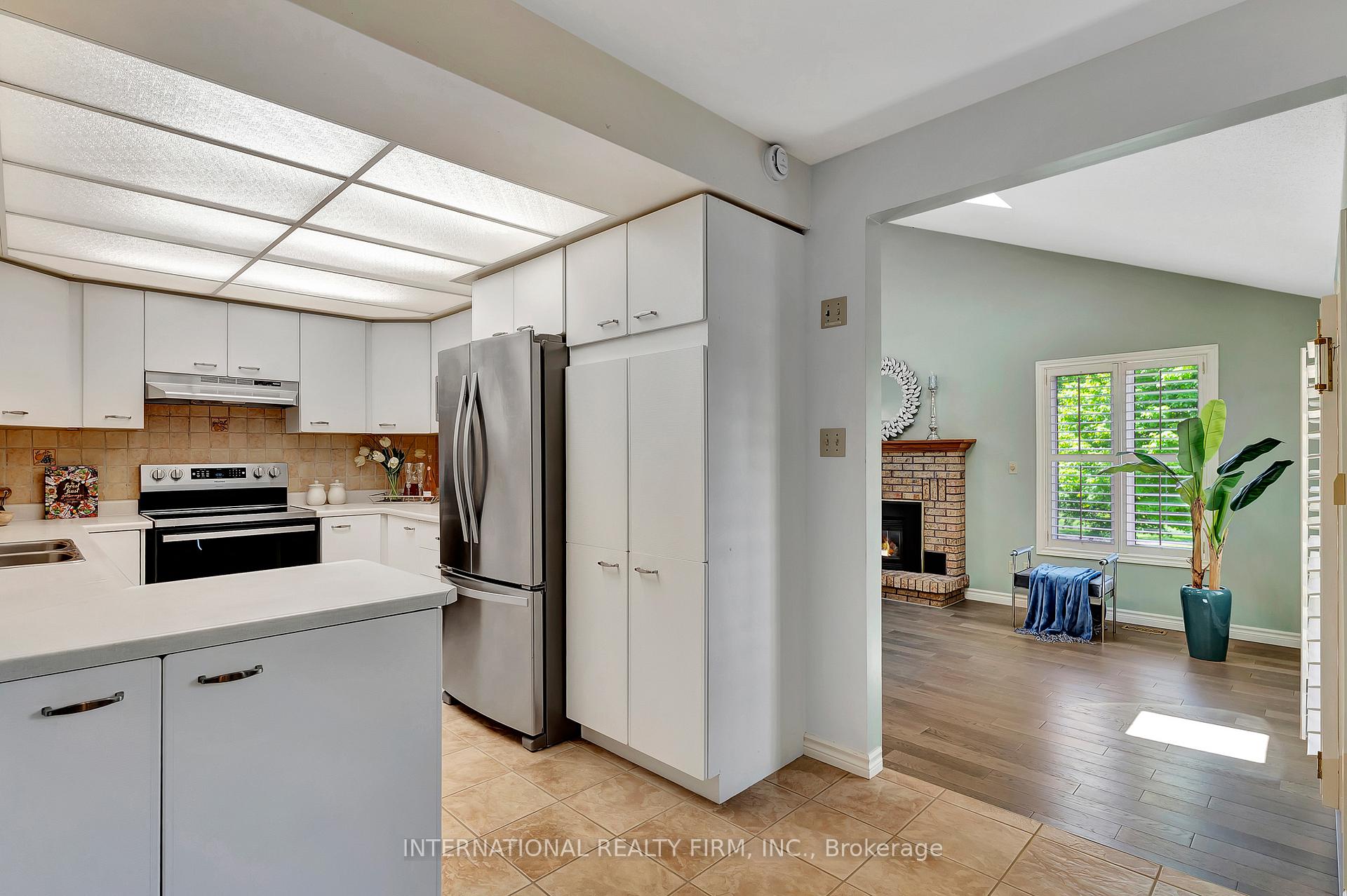 Photo 13 of 87 Maxwell Drive, Kitchener — HOMEH