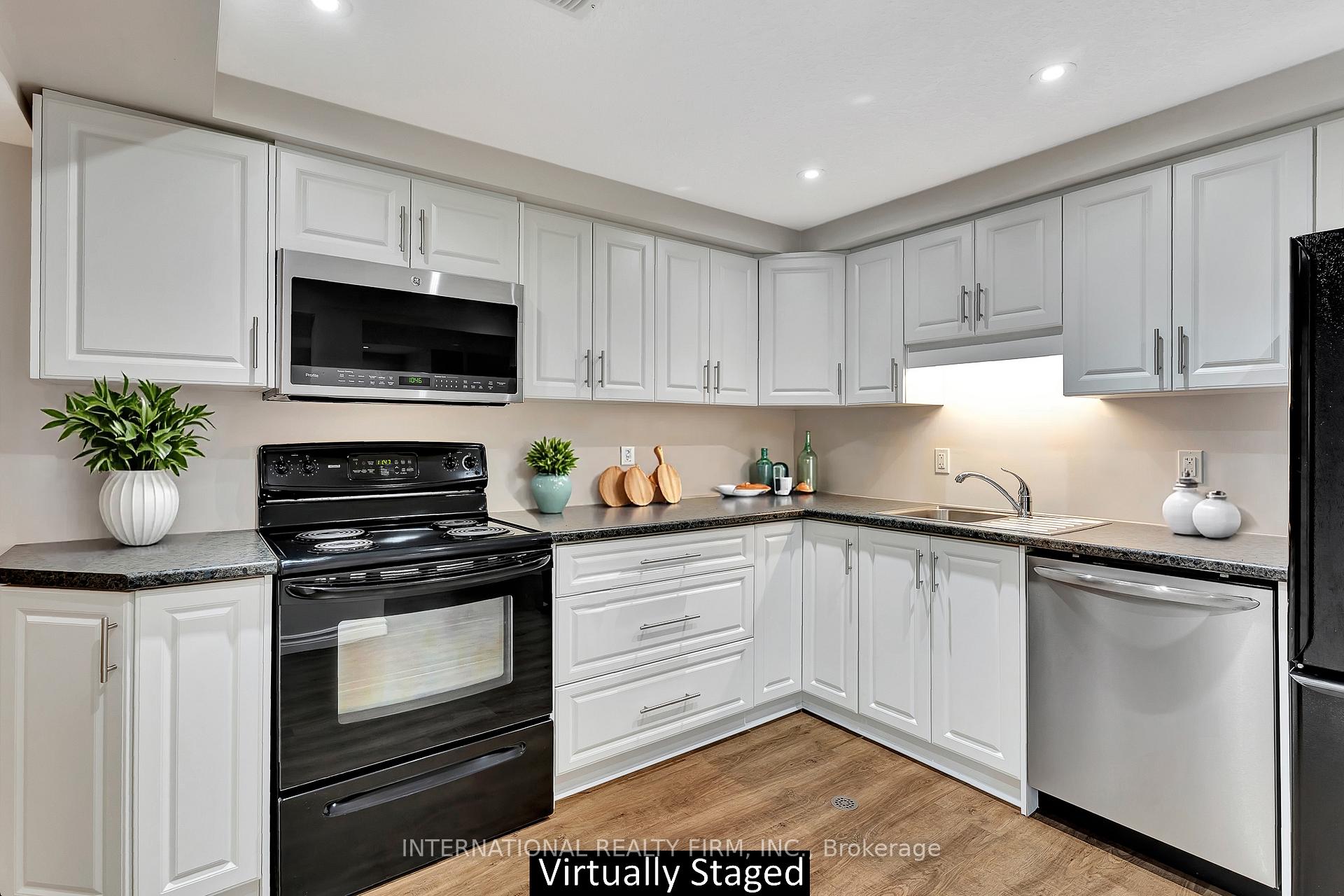 Photo 33 of 87 Maxwell Drive, Kitchener — HOMEH
