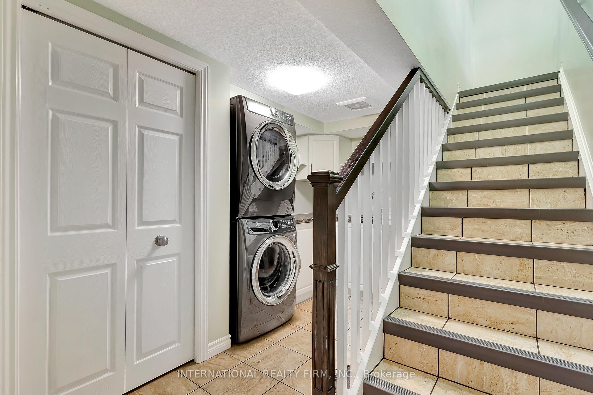 Photo 42 of 87 Maxwell Drive, Kitchener — HOMEH