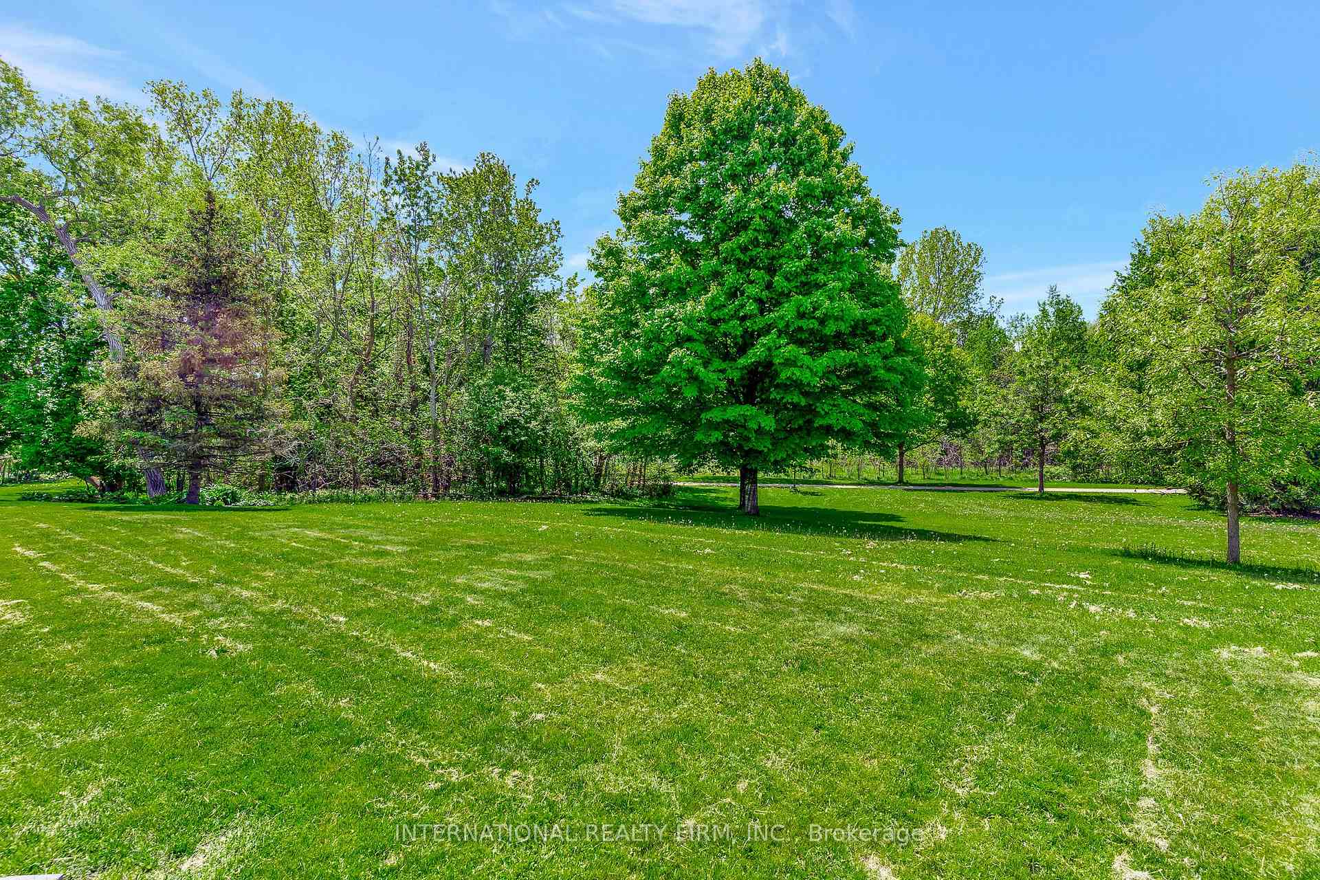 Photo 47 of 87 Maxwell Drive, Kitchener — HOMEH