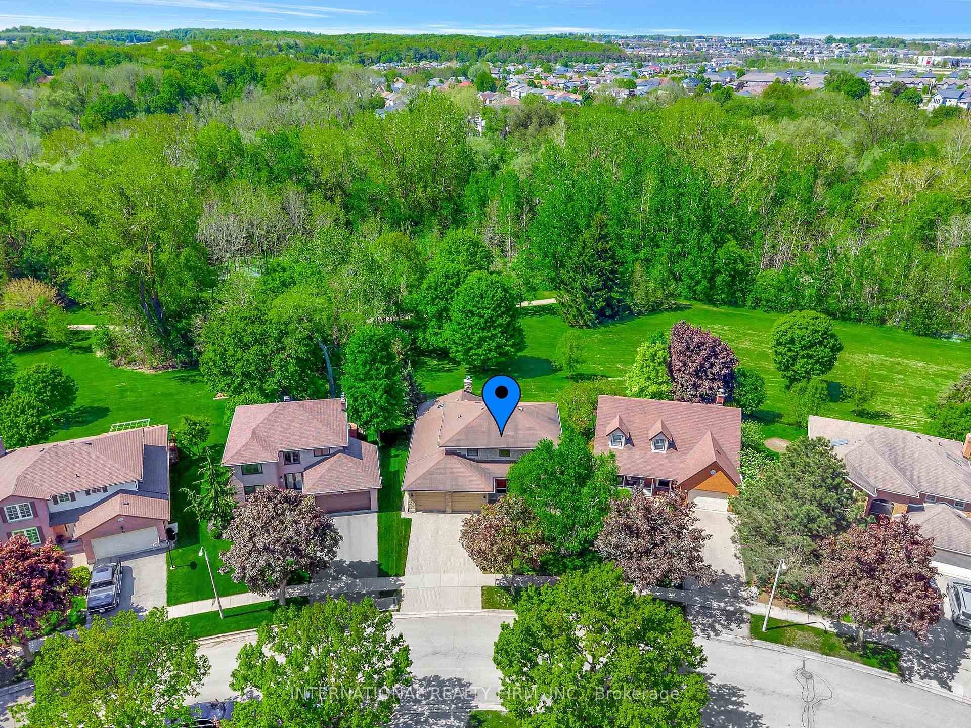 Photo 49 of 87 Maxwell Drive, Kitchener — HOMEH
