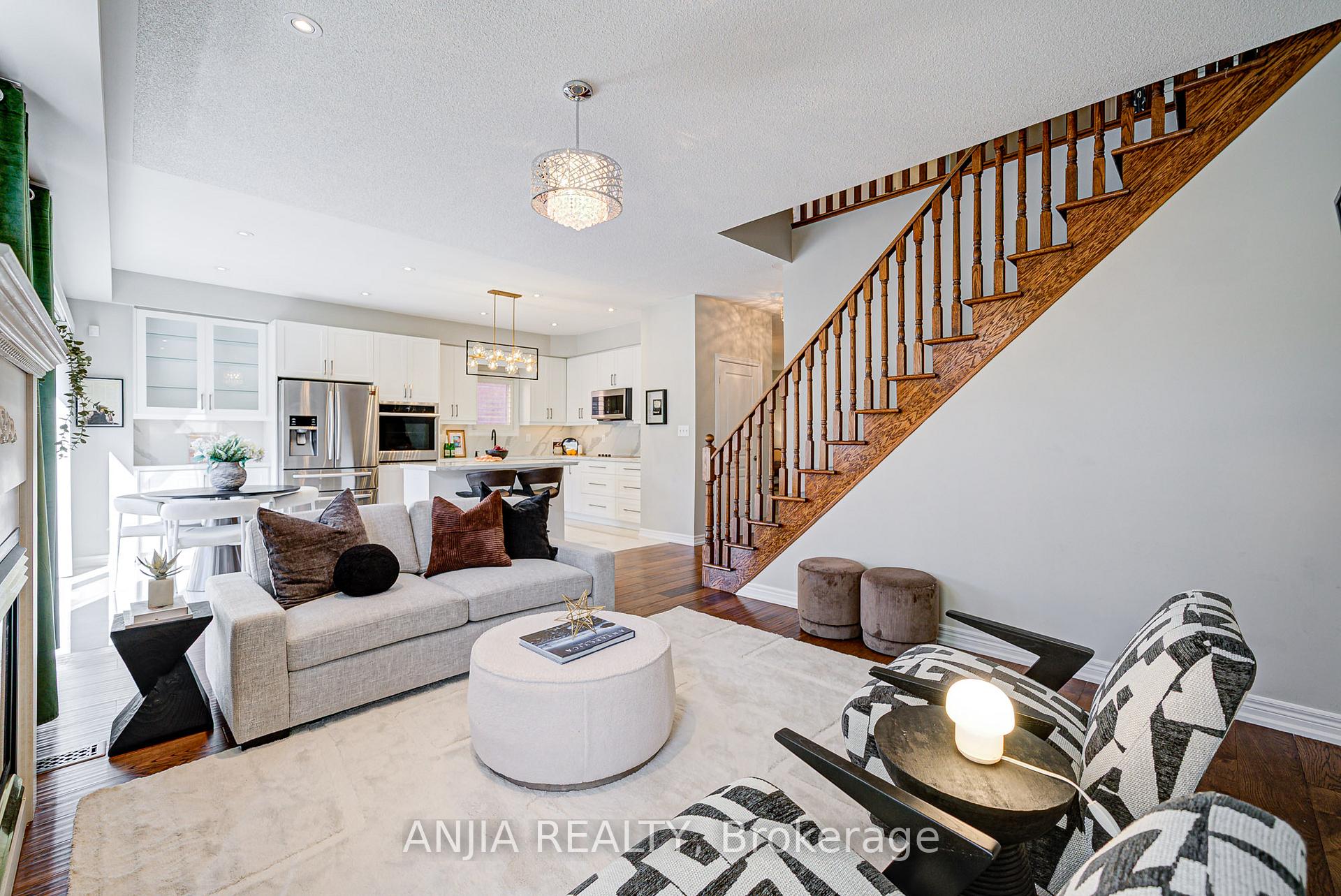 Photo 17 of 54 Rainbow Valley Crescent, Markham, Greensborough — HOMEH