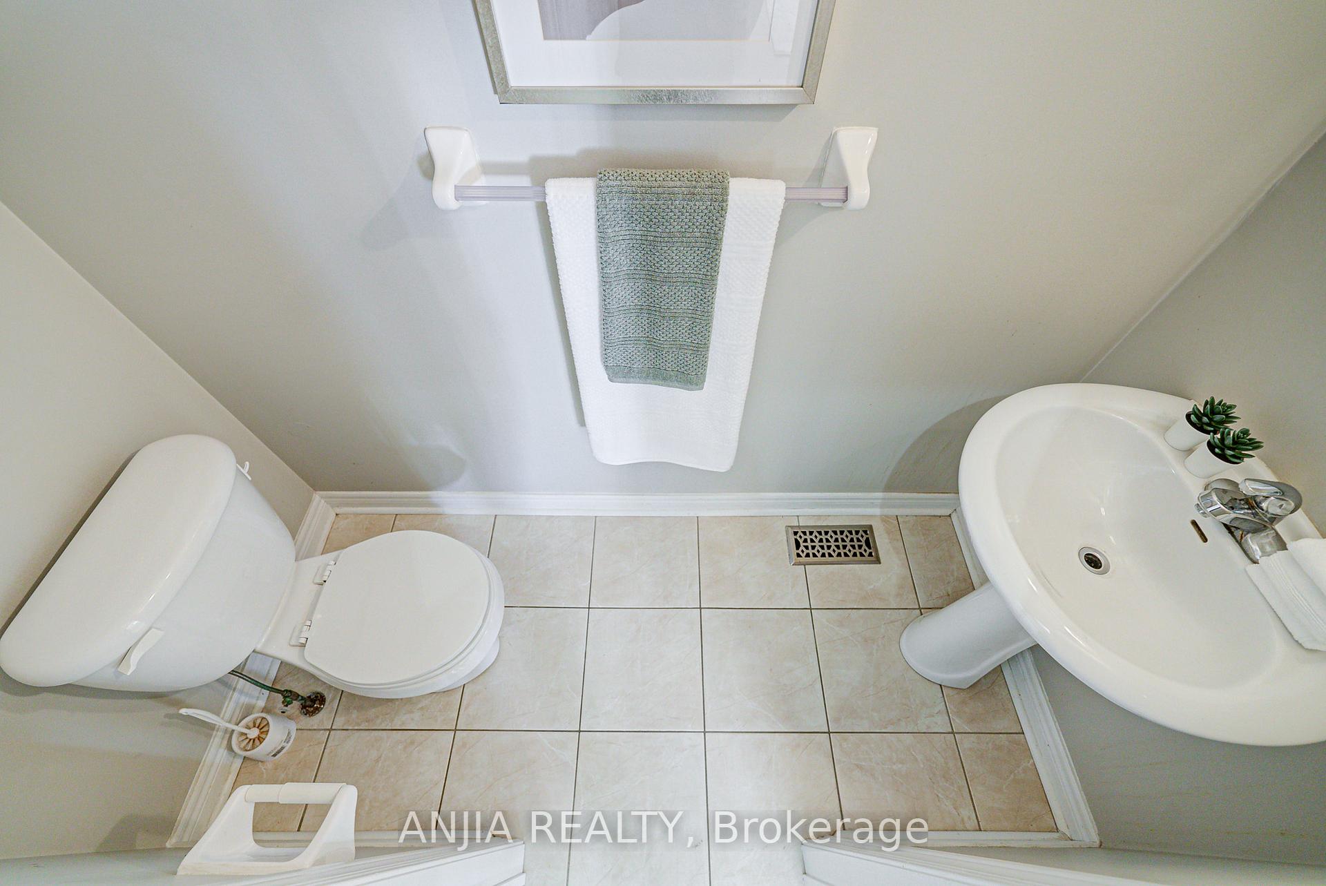Photo 20 of 54 Rainbow Valley Crescent, Markham, Greensborough — HOMEH