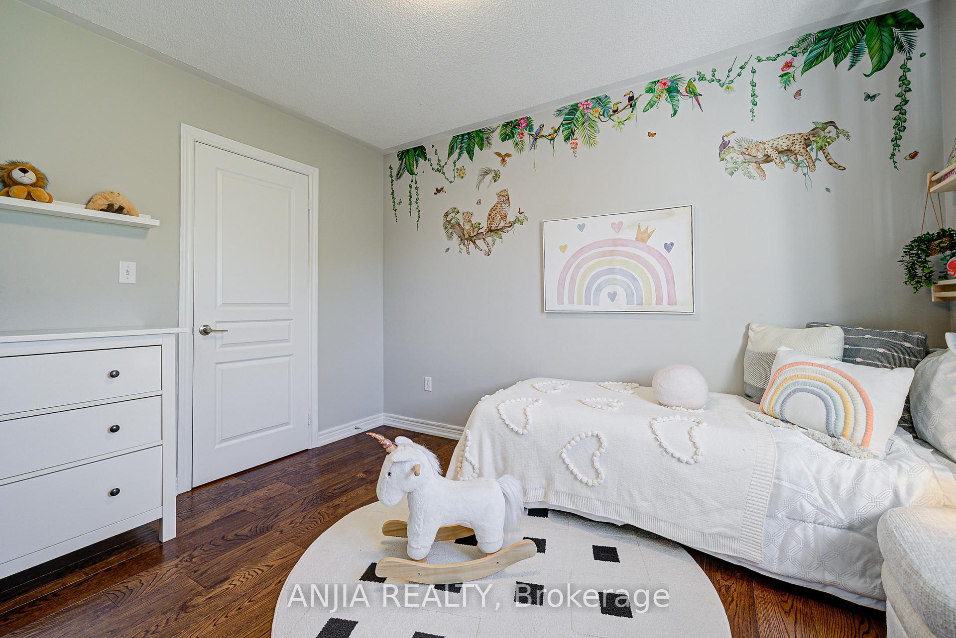 Photo 23 of 54 Rainbow Valley Crescent, Markham, Greensborough — HOMEH