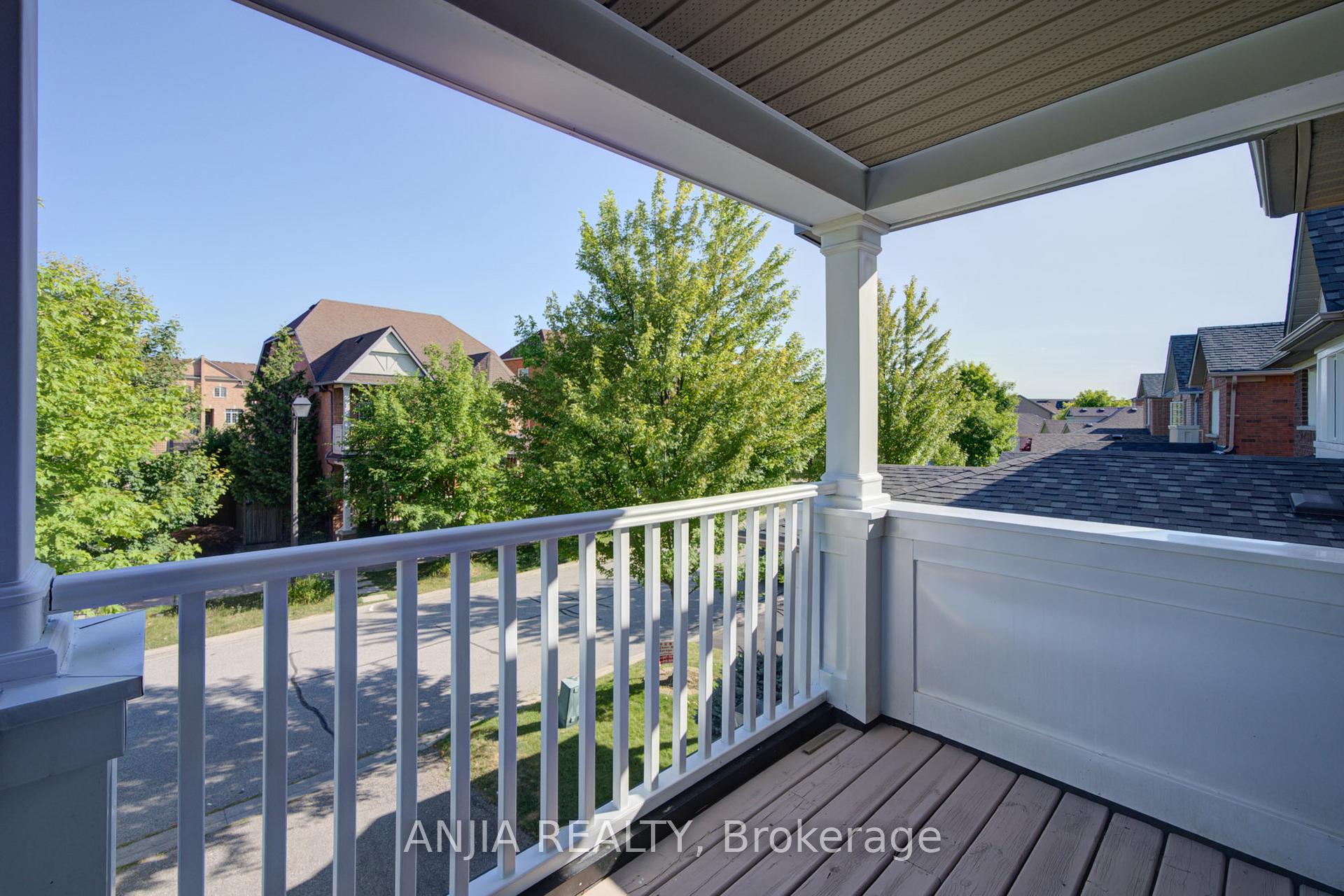 Photo 26 of 54 Rainbow Valley Crescent, Markham, Greensborough — HOMEH