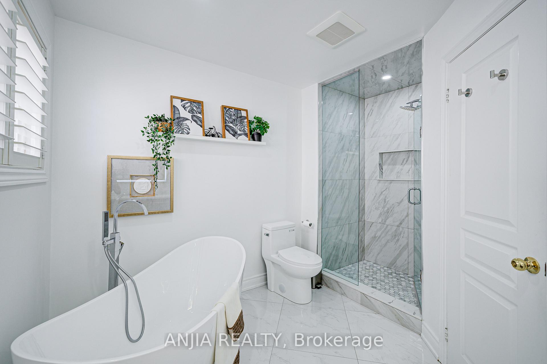Photo 35 of 54 Rainbow Valley Crescent, Markham, Greensborough — HOMEH