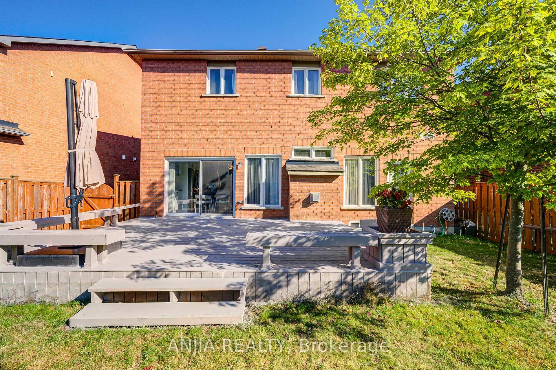 Photo 45 of 54 Rainbow Valley Crescent, Markham, Greensborough — HOMEH
