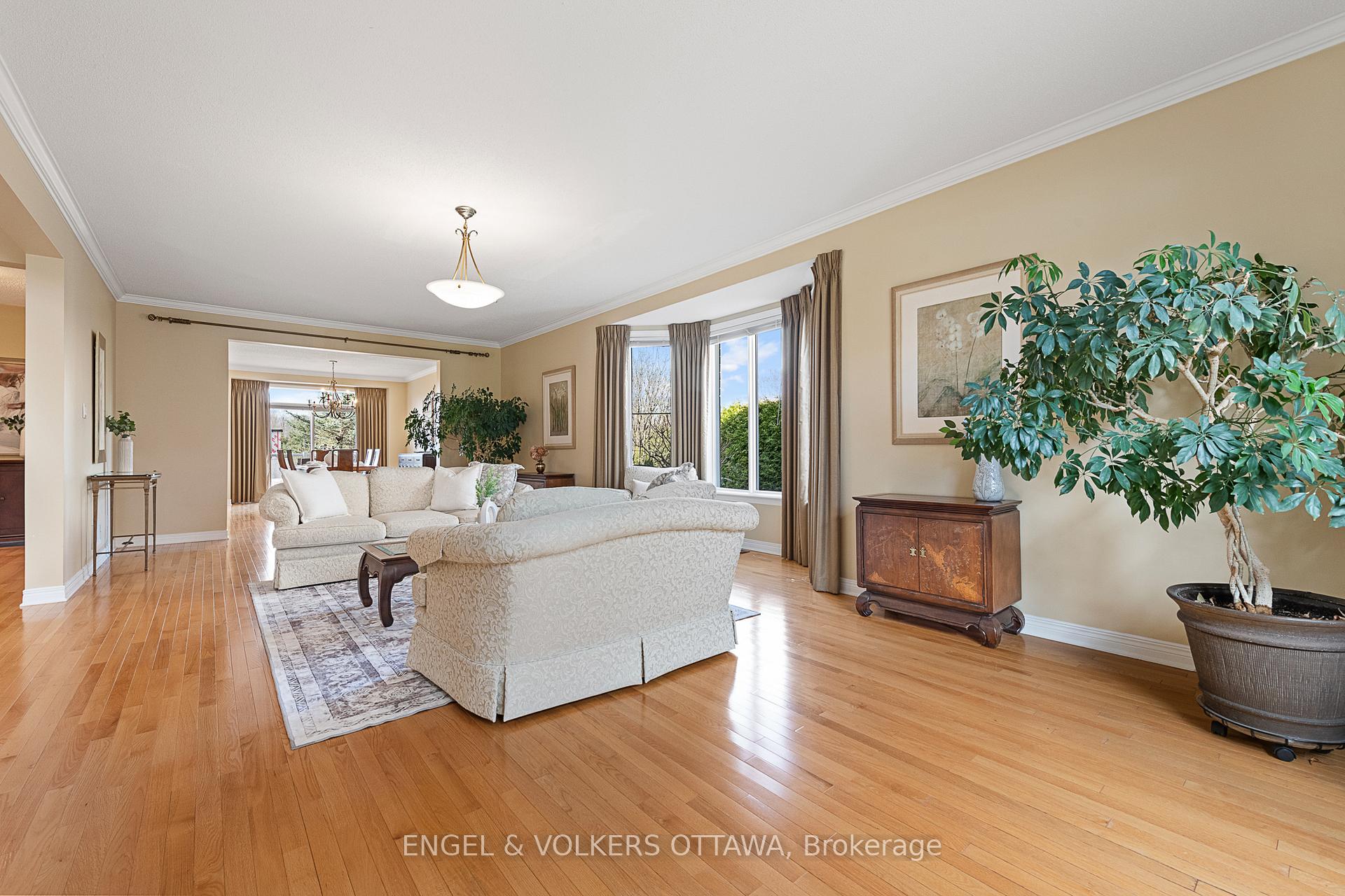Photo 7 of 67 Manning Court, Ottawa, Kanata - Kanata Lakes/Heritage Hills — HOMEH