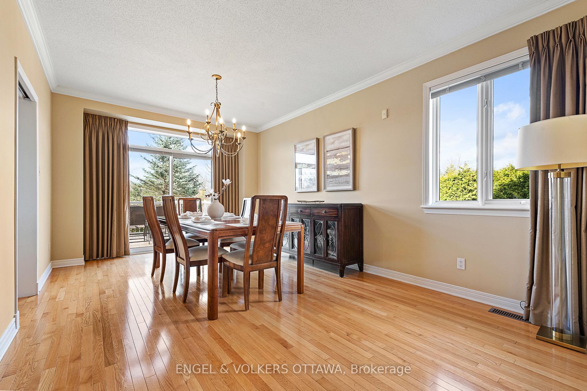 Photo 8 of 67 Manning Court, Ottawa, Kanata - Kanata Lakes/Heritage Hills — HOMEH