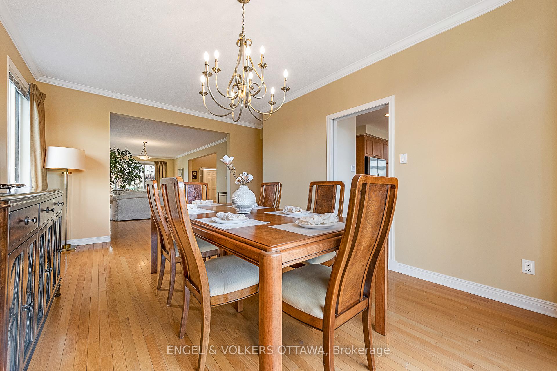 Photo 9 of 67 Manning Court, Ottawa, Kanata - Kanata Lakes/Heritage Hills — HOMEH