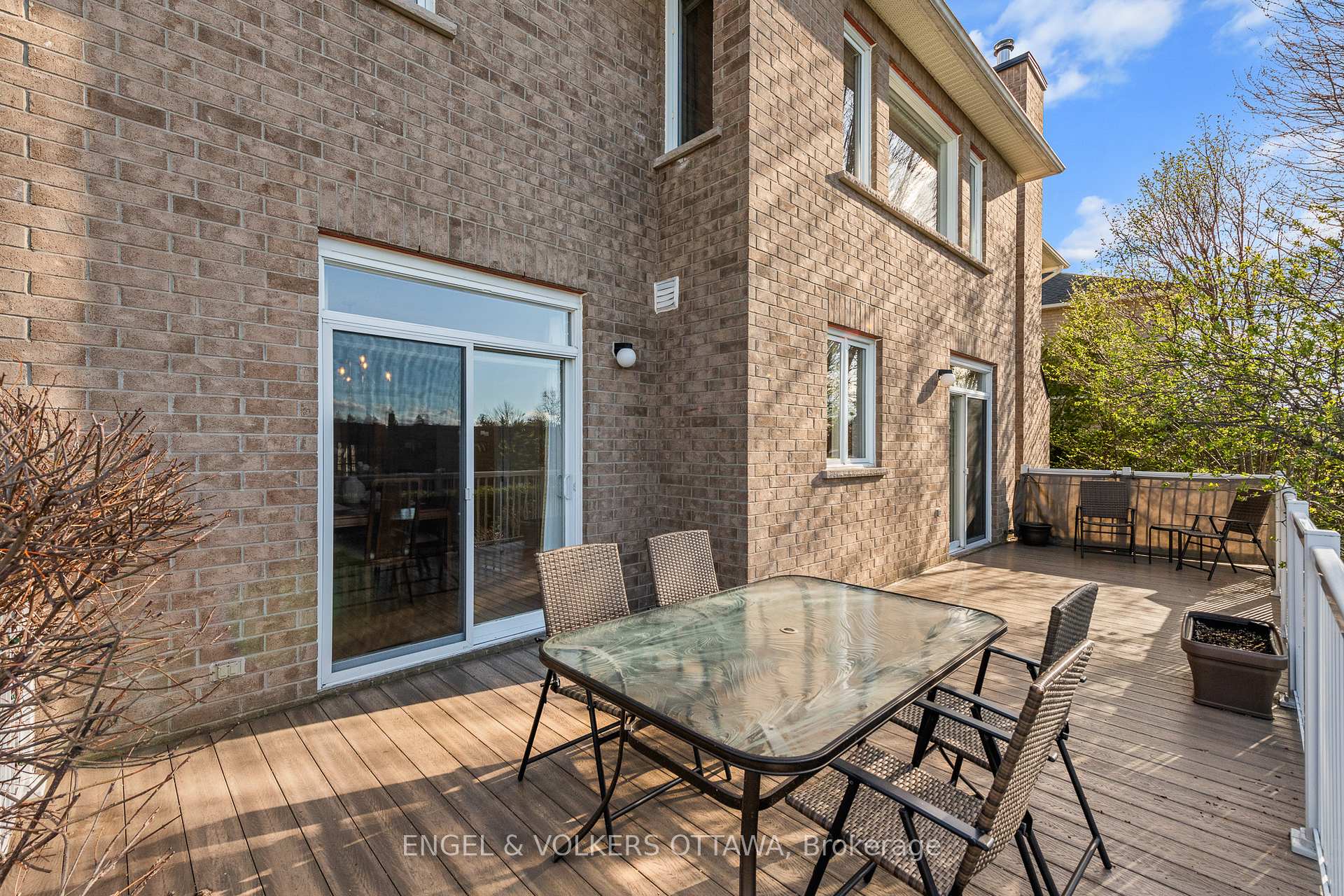 Photo 15 of 67 Manning Court, Ottawa, Kanata - Kanata Lakes/Heritage Hills — HOMEH