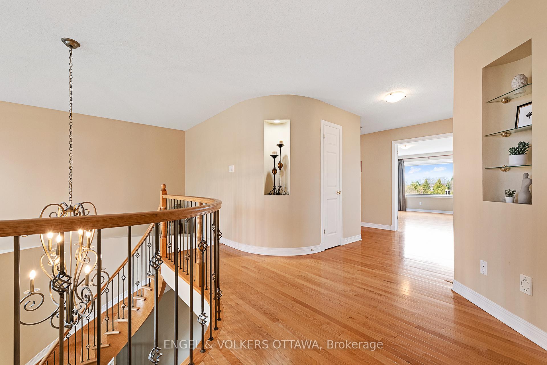 Photo 20 of 67 Manning Court, Ottawa, Kanata - Kanata Lakes/Heritage Hills — HOMEH