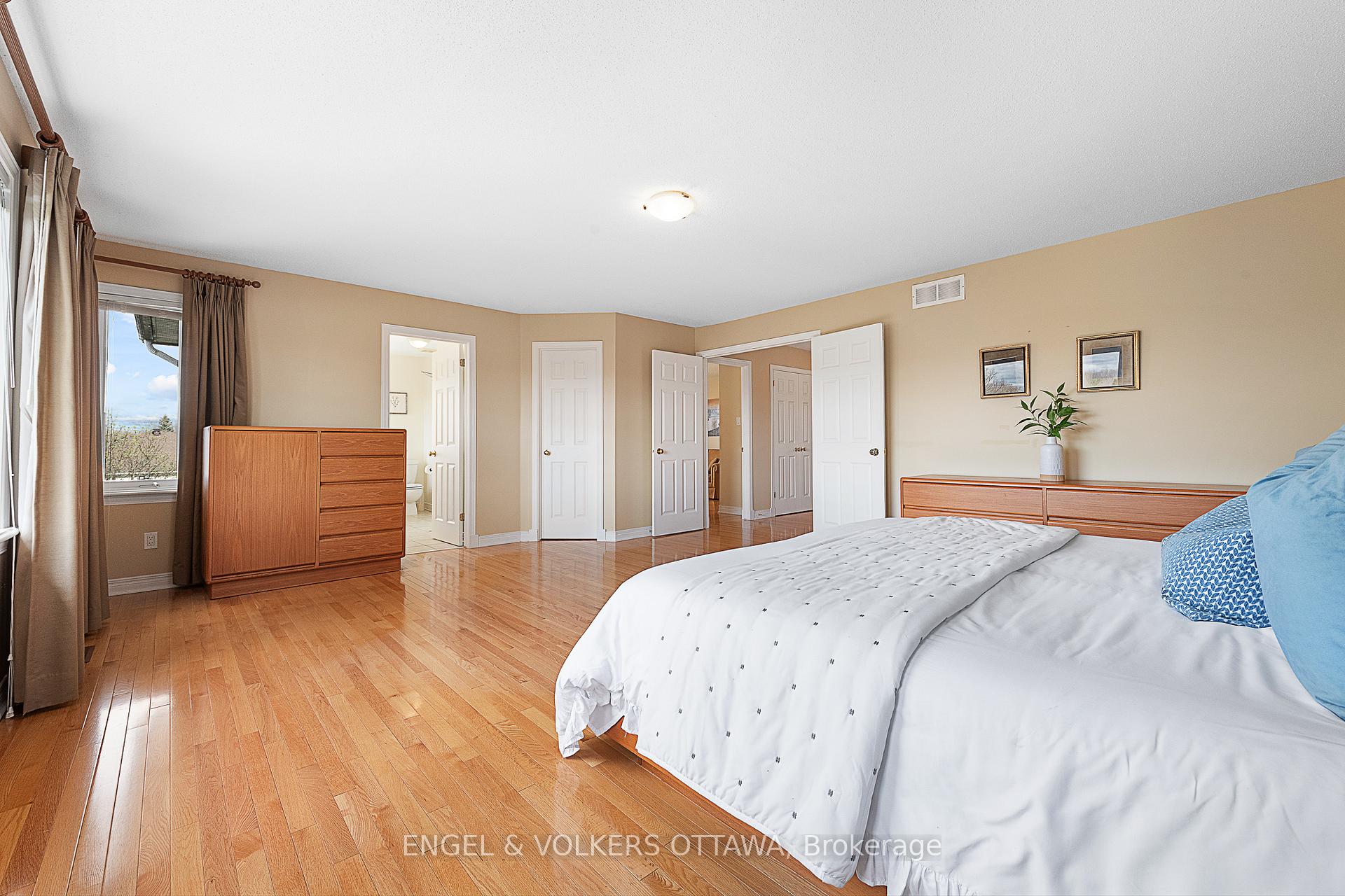 Photo 22 of 67 Manning Court, Ottawa, Kanata - Kanata Lakes/Heritage Hills — HOMEH