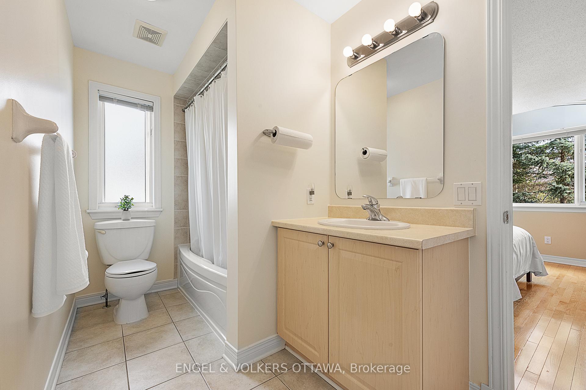 Photo 26 of 67 Manning Court, Ottawa, Kanata - Kanata Lakes/Heritage Hills — HOMEH