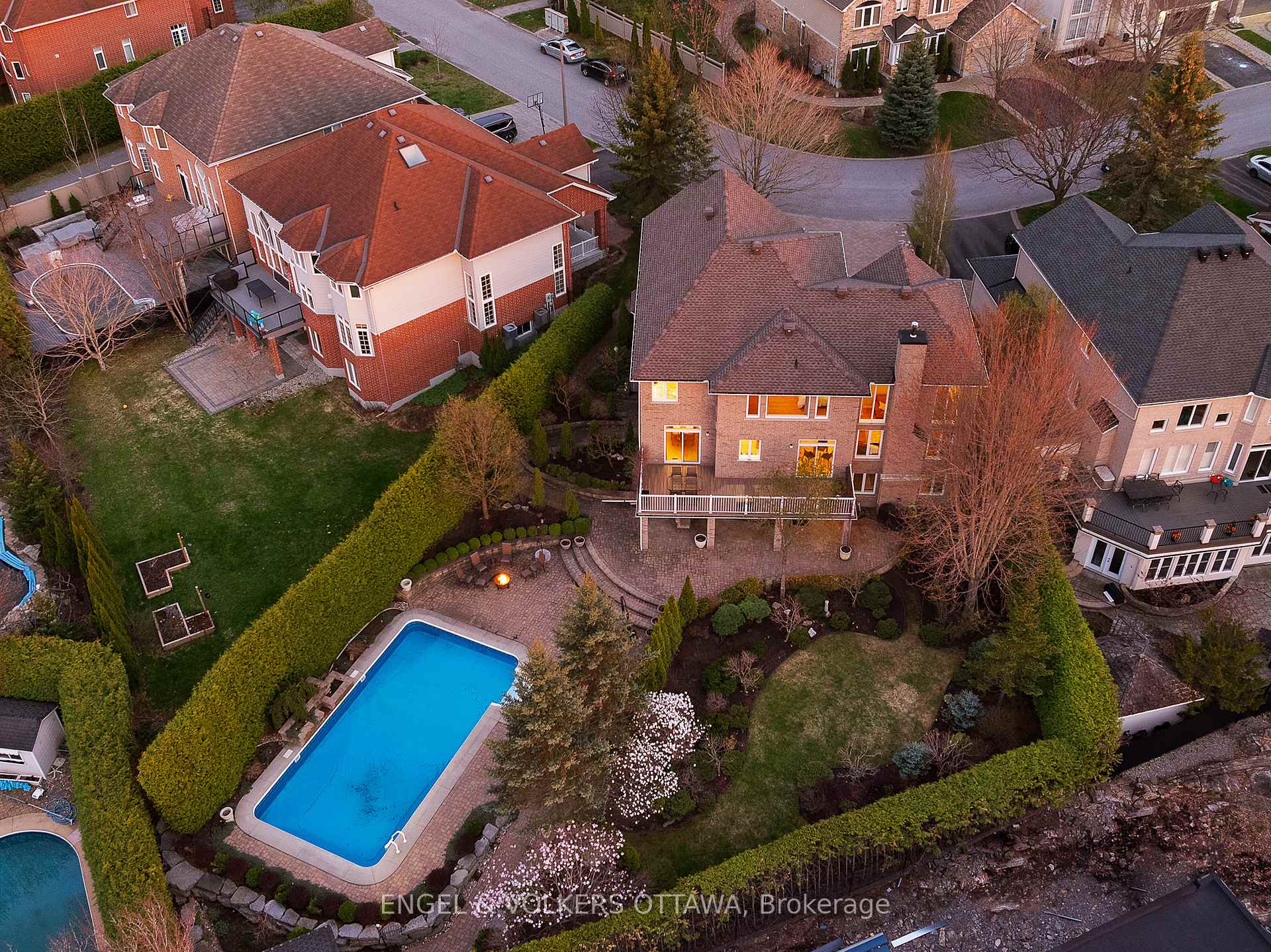 Photo 43 of 67 Manning Court, Ottawa, Kanata - Kanata Lakes/Heritage Hills — HOMEH
