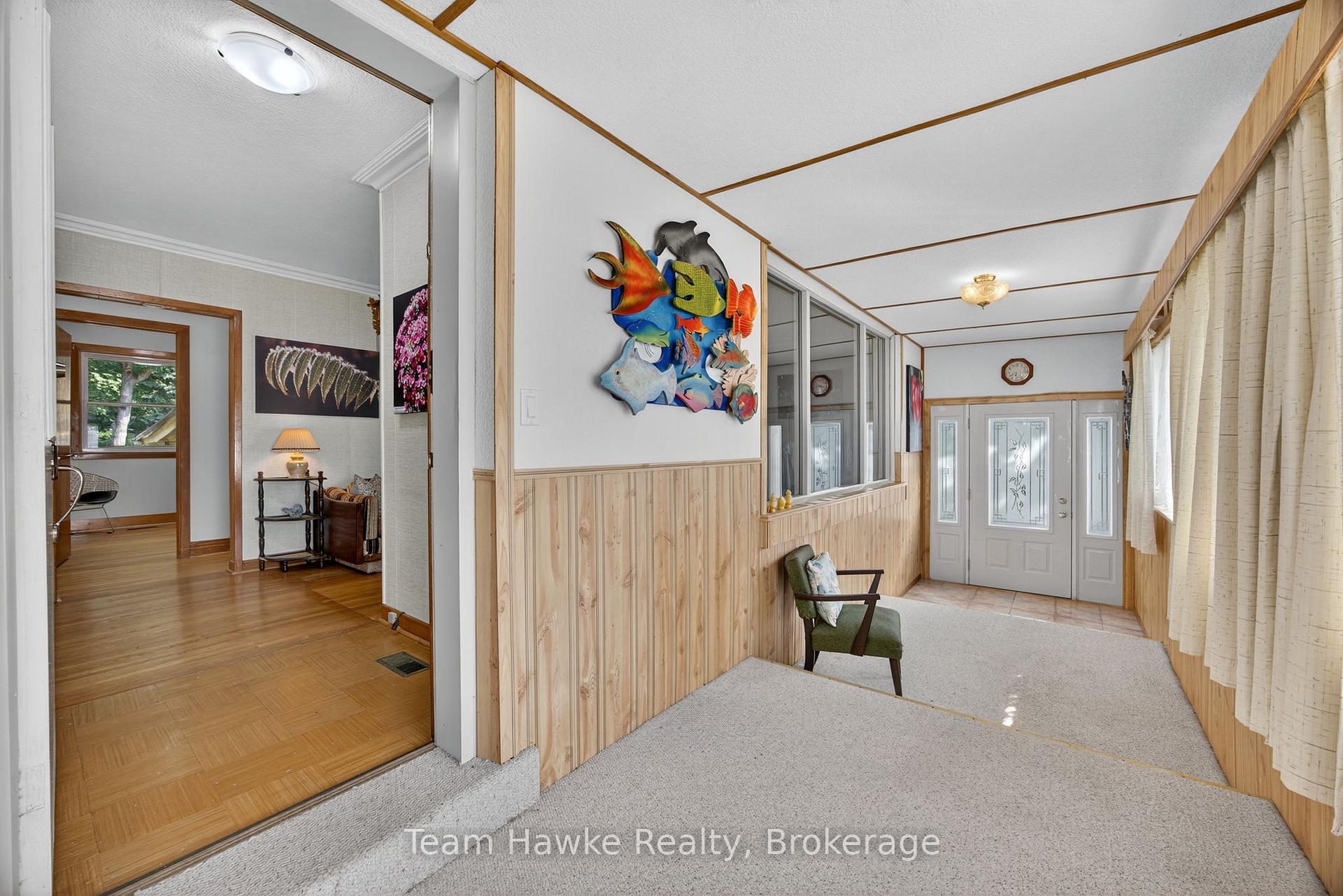 Photo 5 of 828 Hugel Avenue, Midland — HOMEH