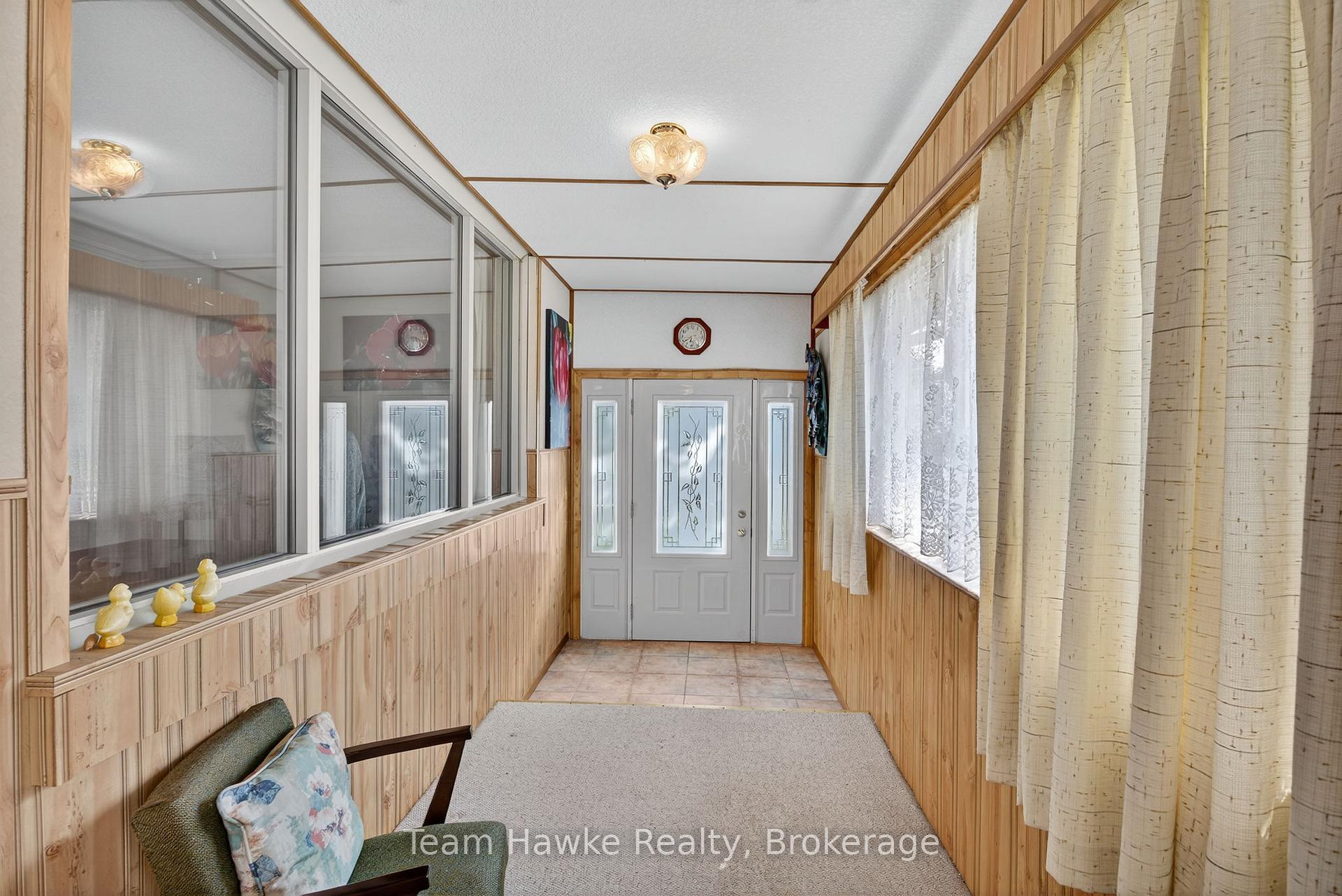 Photo 6 of 828 Hugel Avenue, Midland — HOMEH
